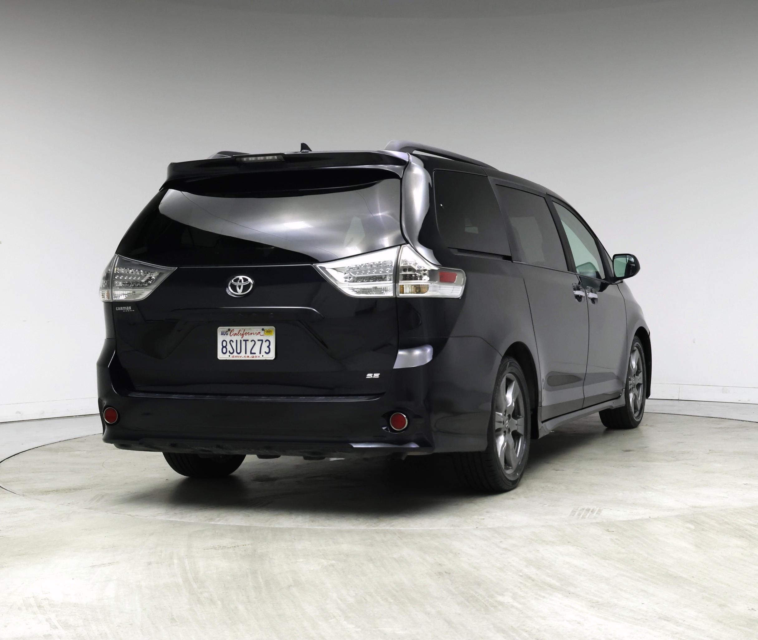 Thumbnail: 2018 Toyota Sienna - 8