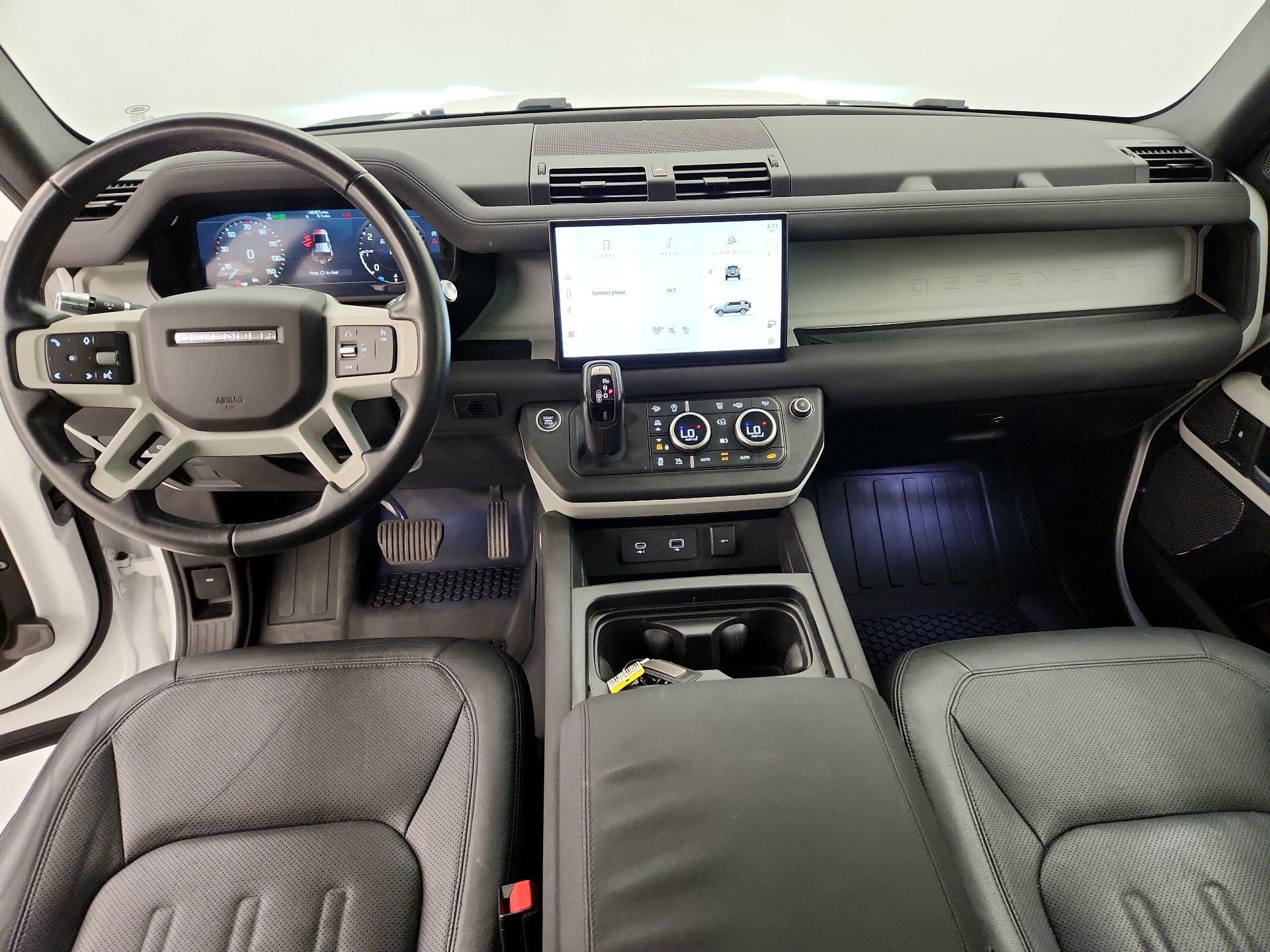 Thumbnail: 2022 Land Rover Defender - 9