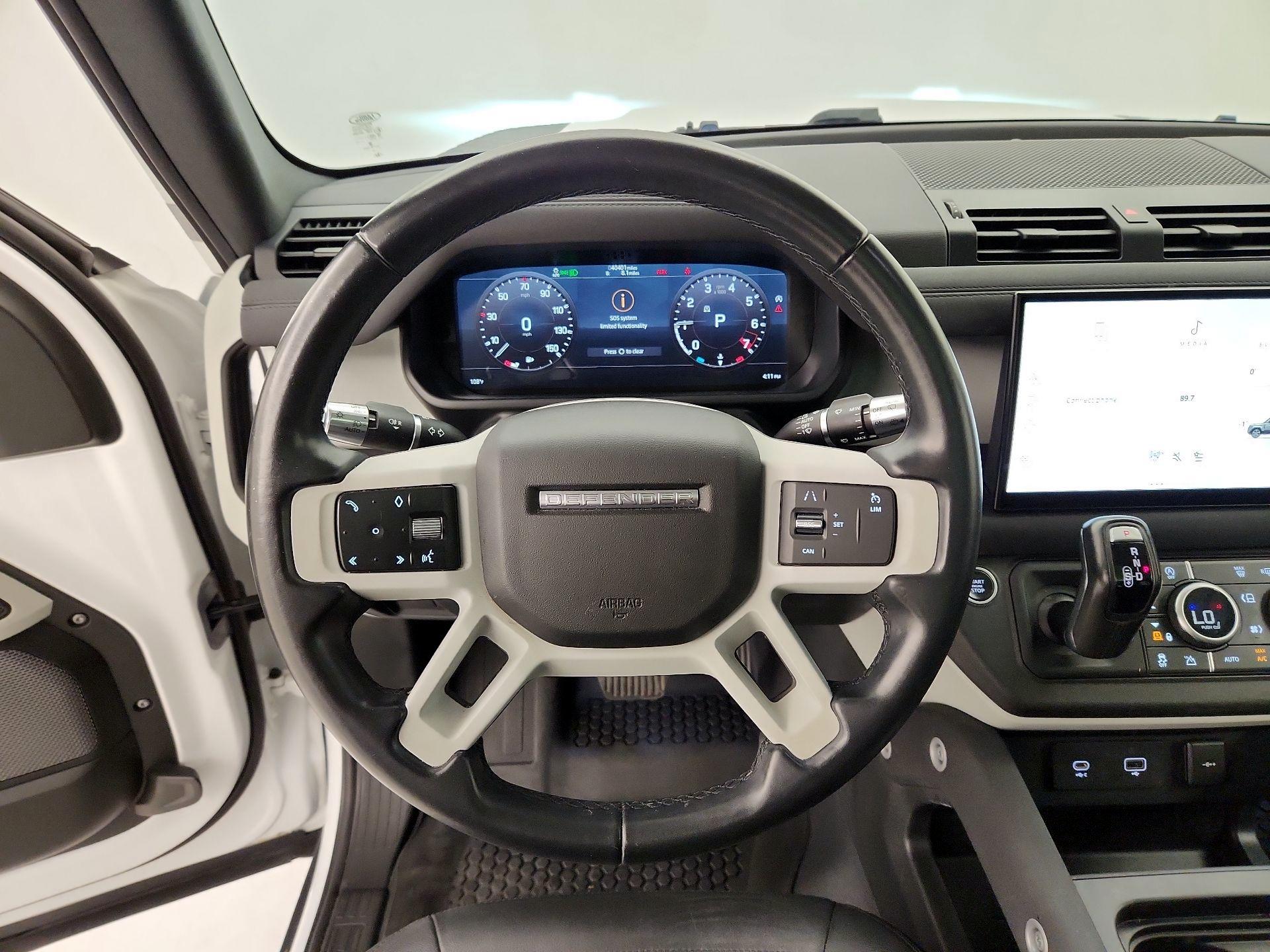 Thumbnail: 2022 Land Rover Defender - 10