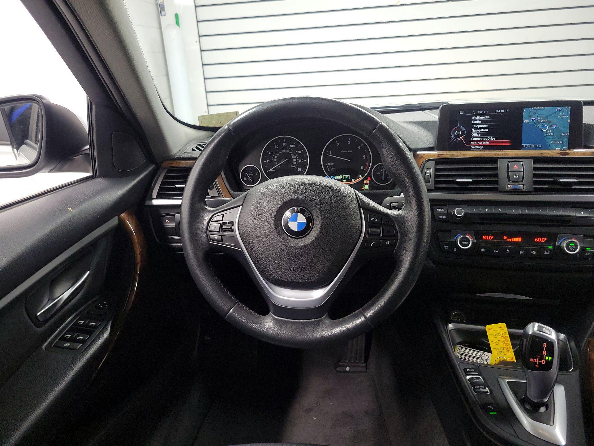 Thumbnail: 2014 BMW 3 Series - 10