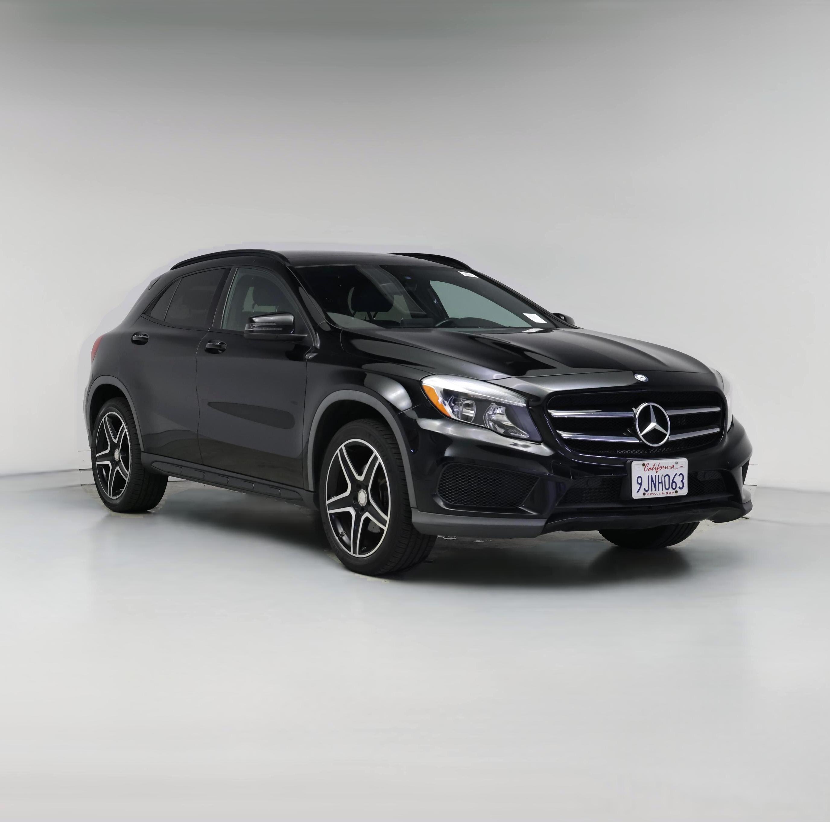 Thumbnail: 2017 Mercedes-Benz GLA - 1