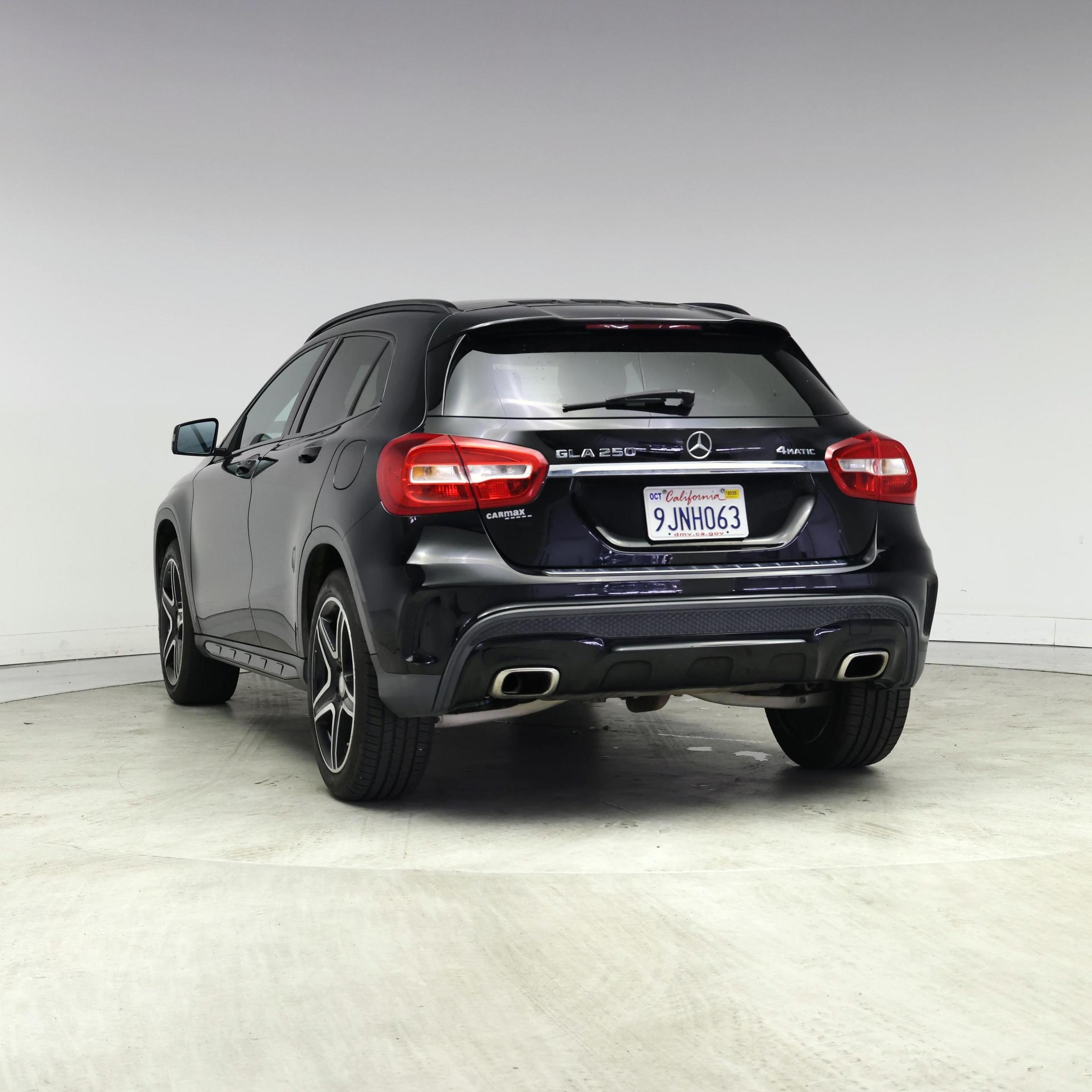Thumbnail: 2017 Mercedes-Benz GLA - 2
