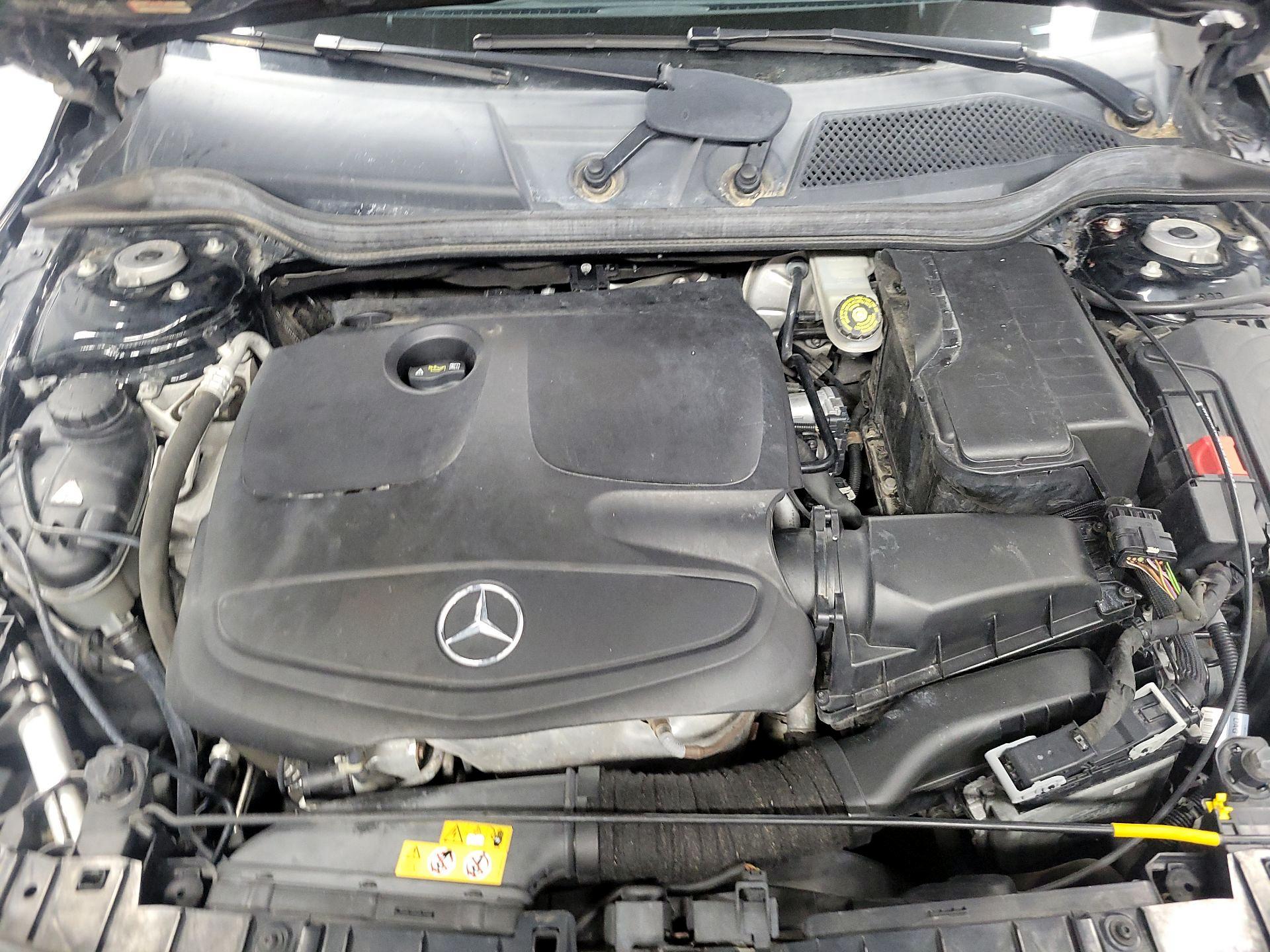 Thumbnail: 2017 Mercedes-Benz GLA - 20