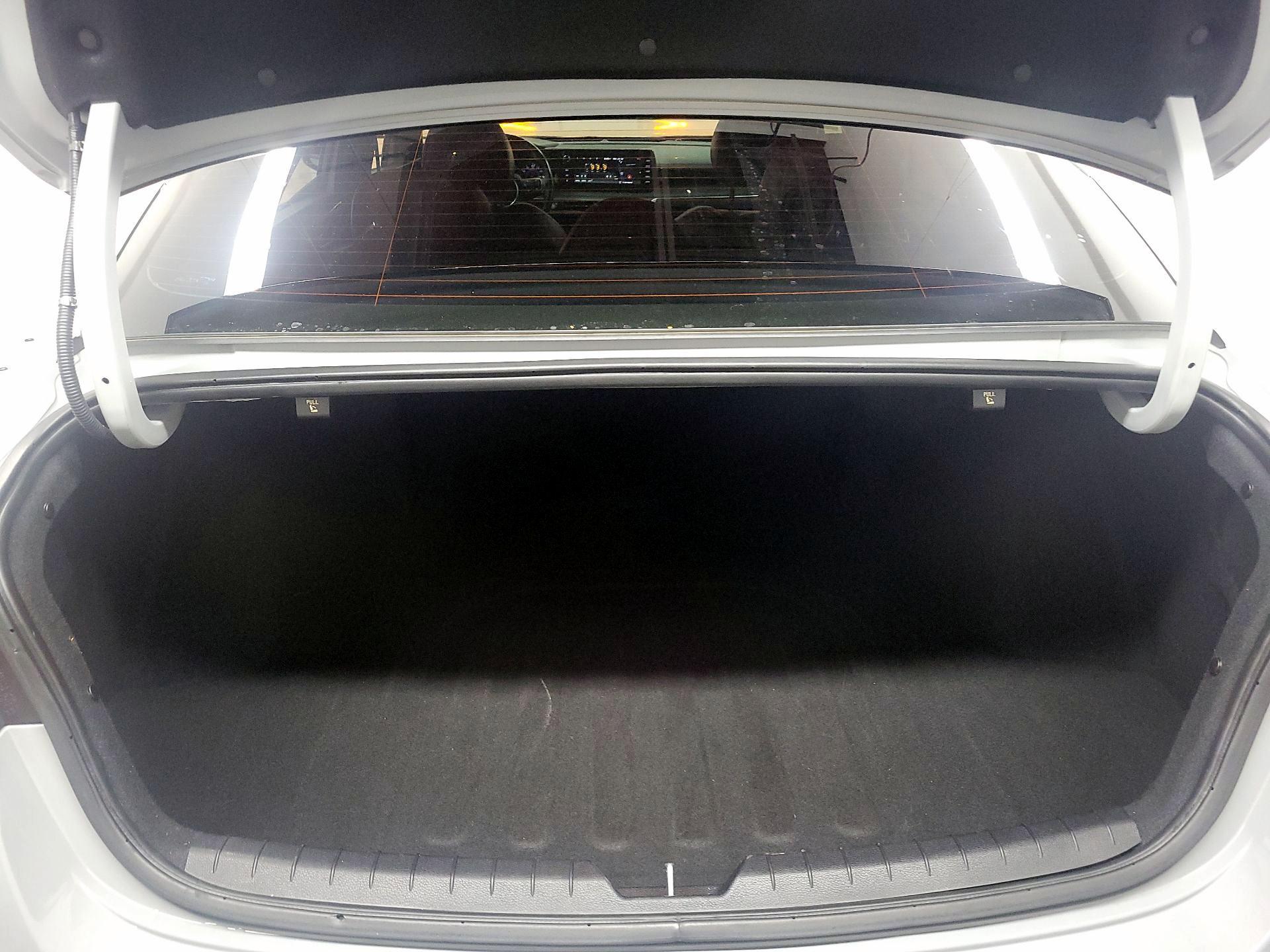 Thumbnail: 2022 Kia K5 - 18