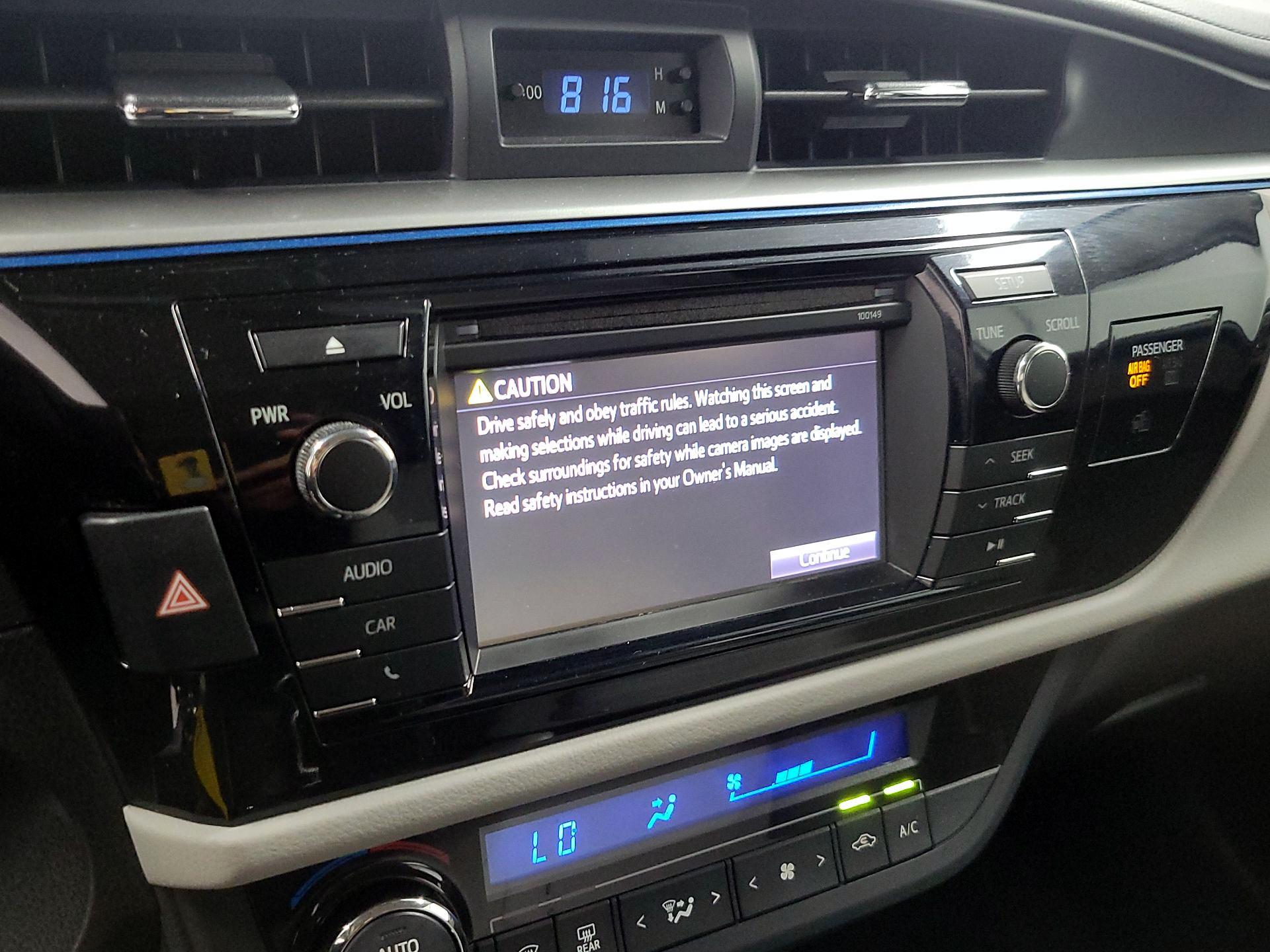 Thumbnail: 2015 Toyota Corolla - 15