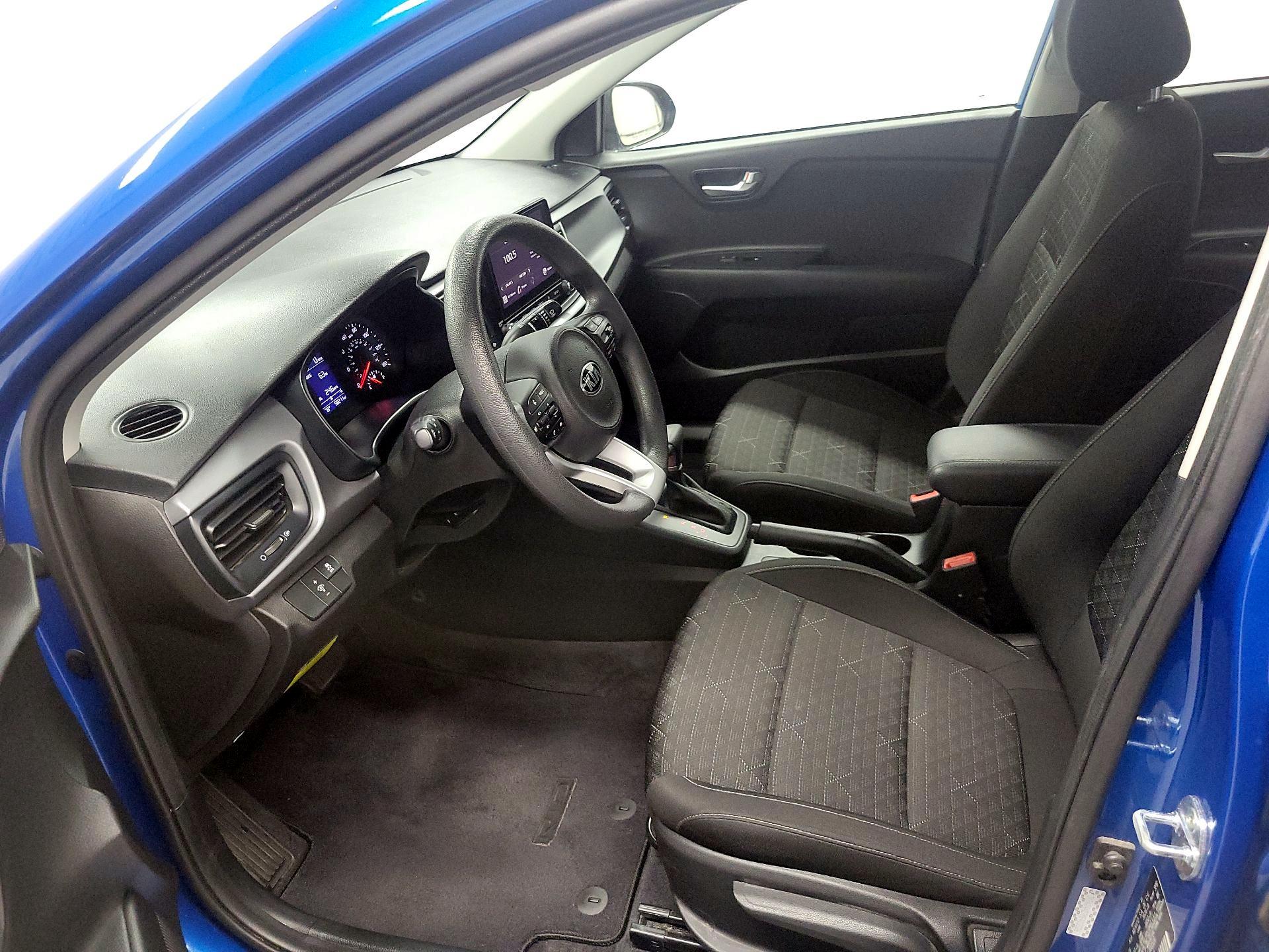 Thumbnail: 2021 Kia Rio - 11