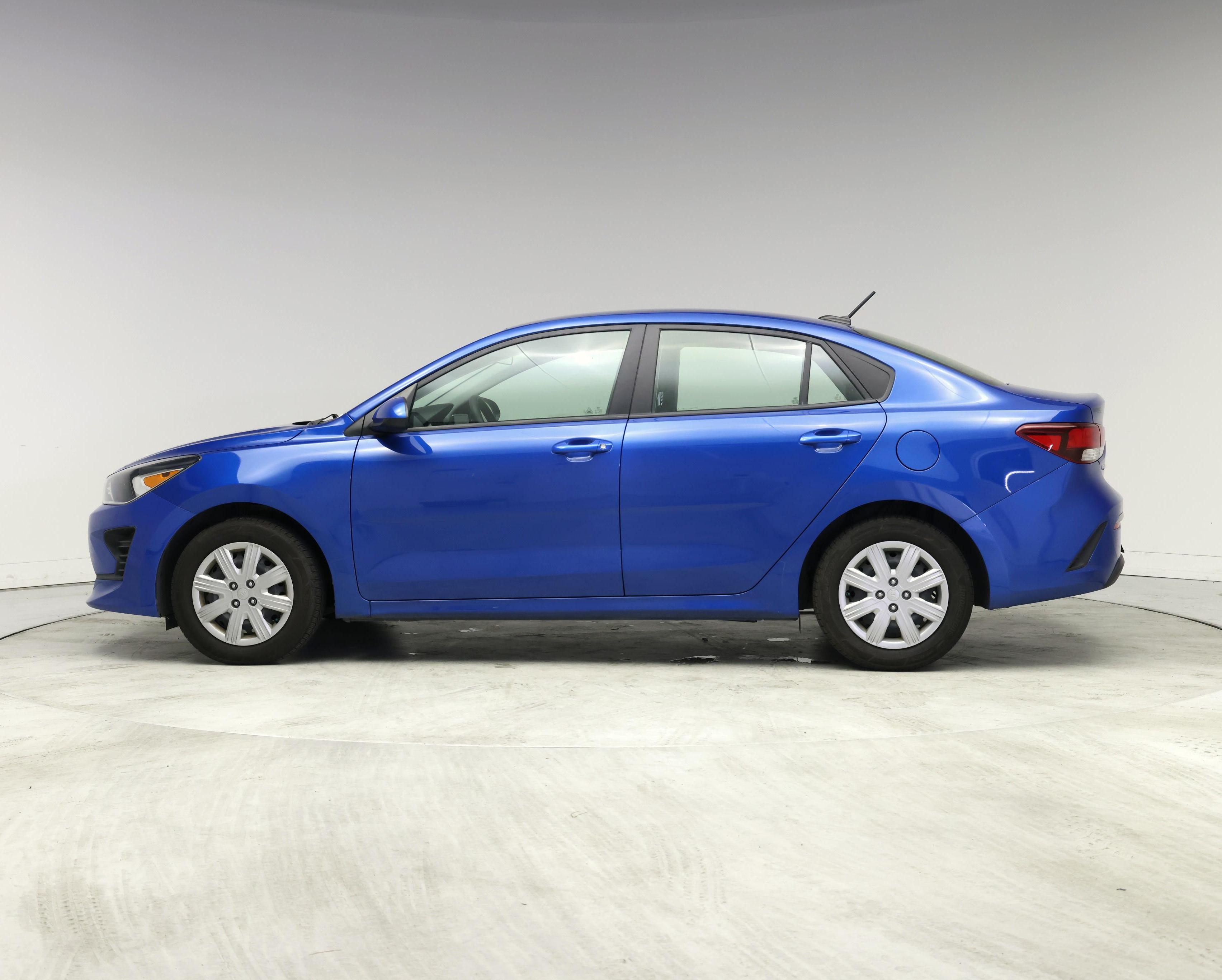 Thumbnail: 2021 Kia Rio - 3