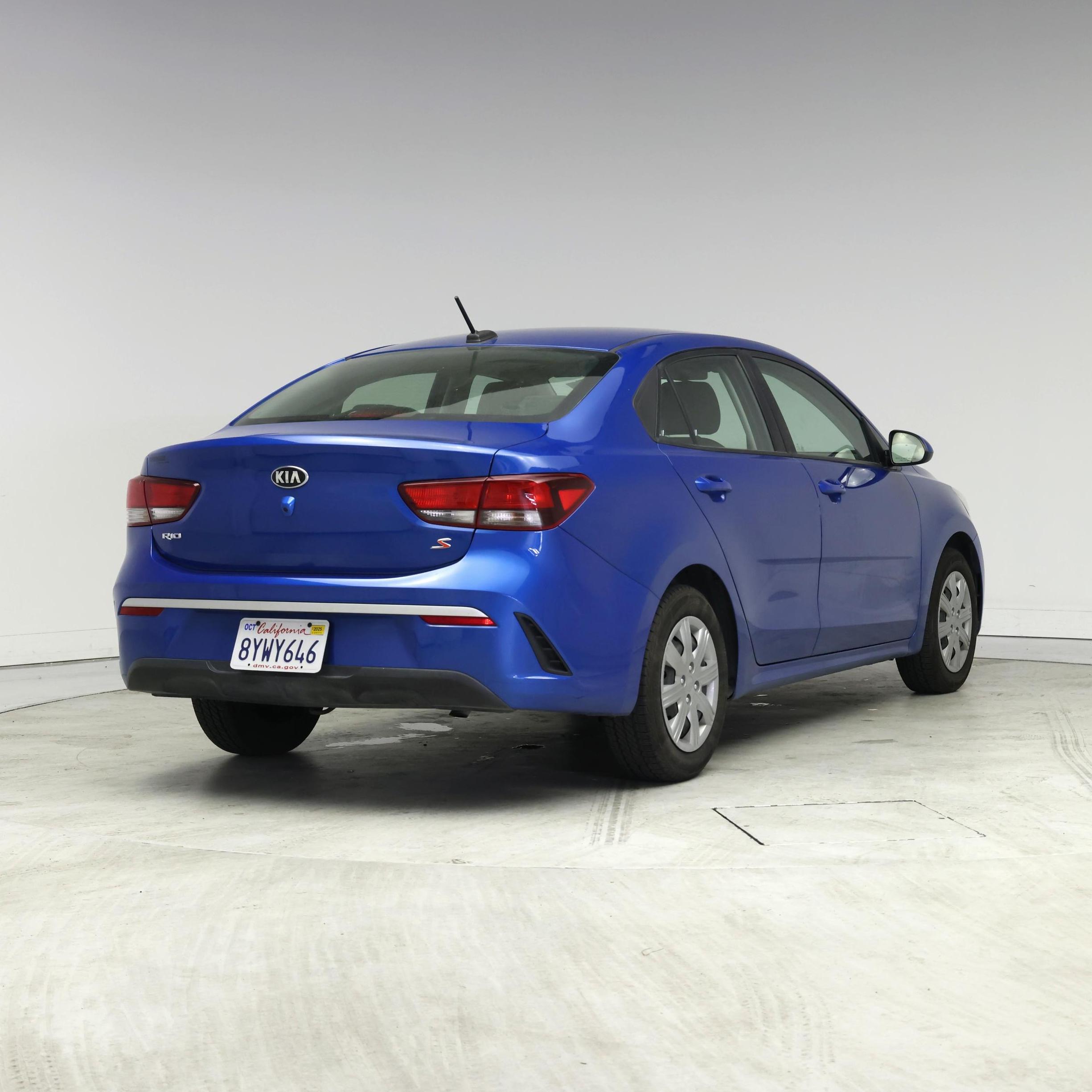 Thumbnail: 2021 Kia Rio - 8