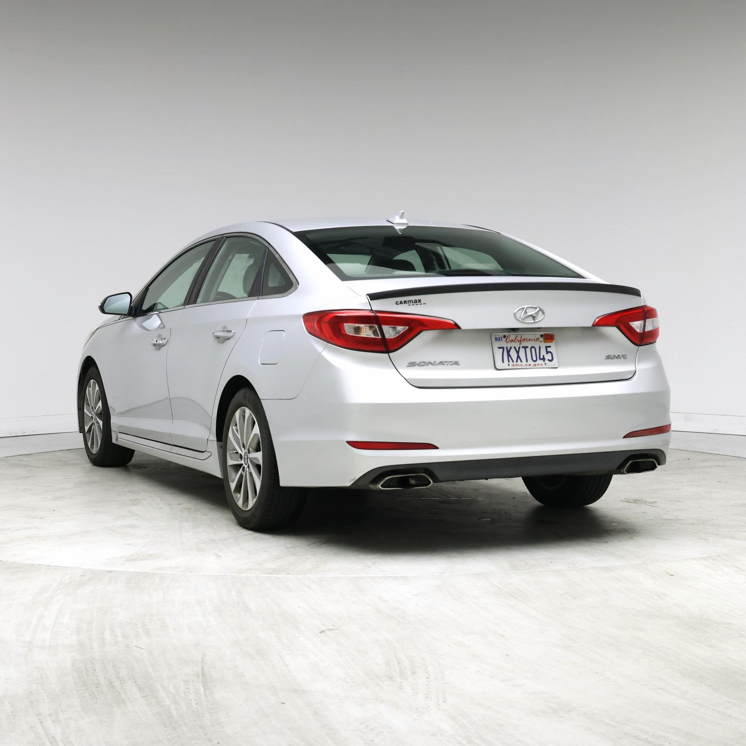 Thumbnail: 2015 Hyundai Sonata - 2