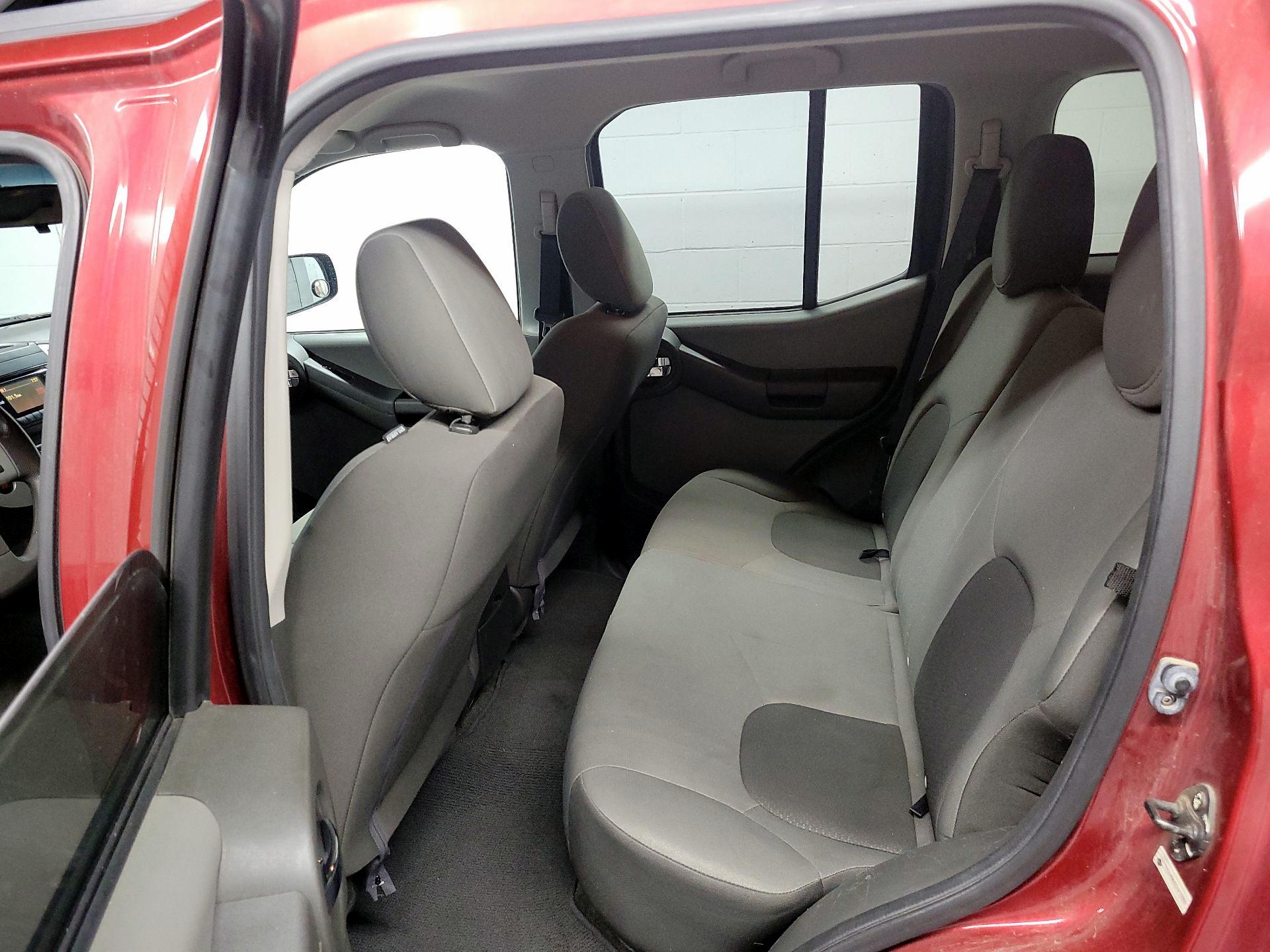 Thumbnail: 2013 Nissan Xterra - 16
