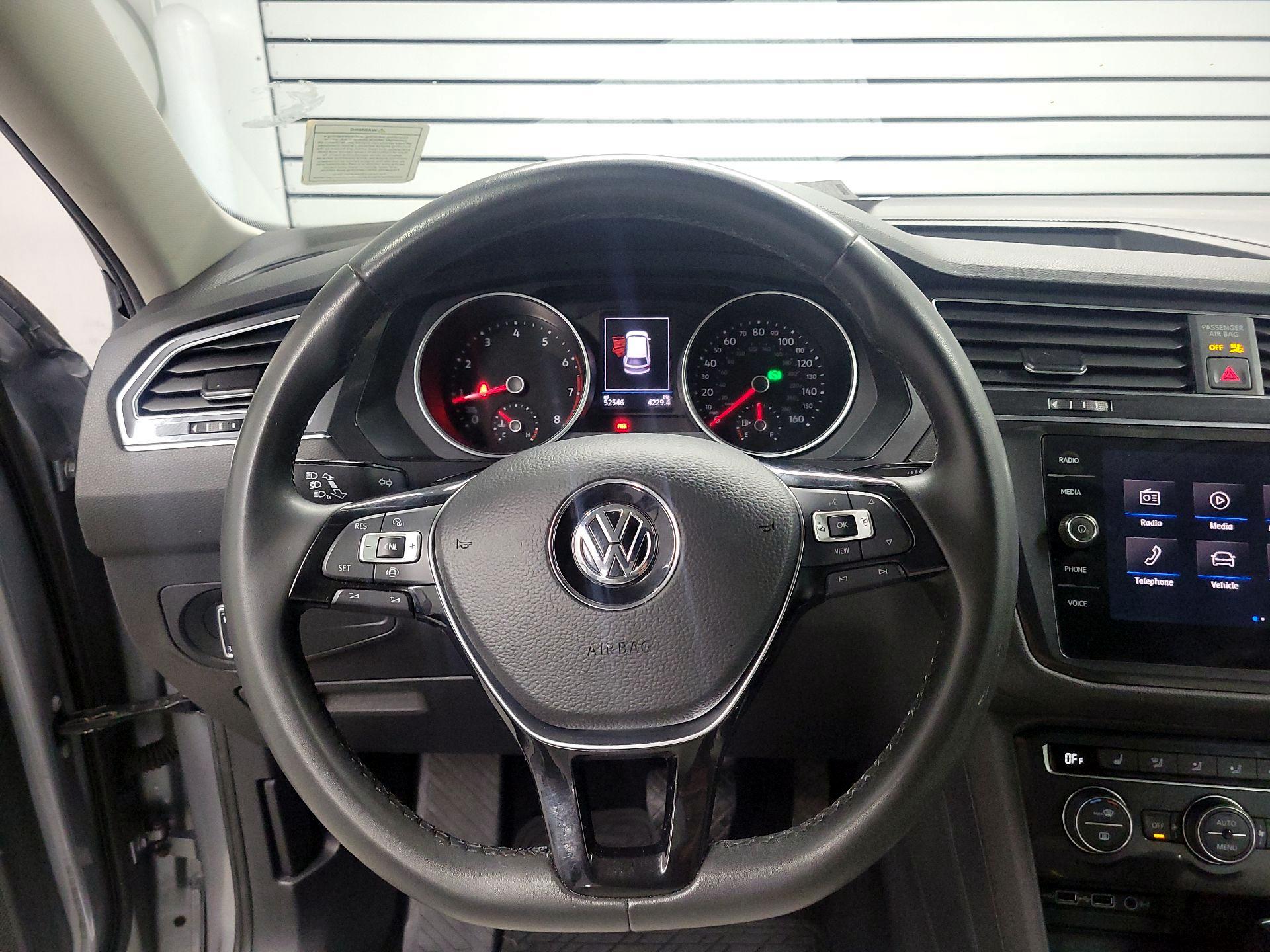 Thumbnail: 2020 Volkswagen Tiguan - 10