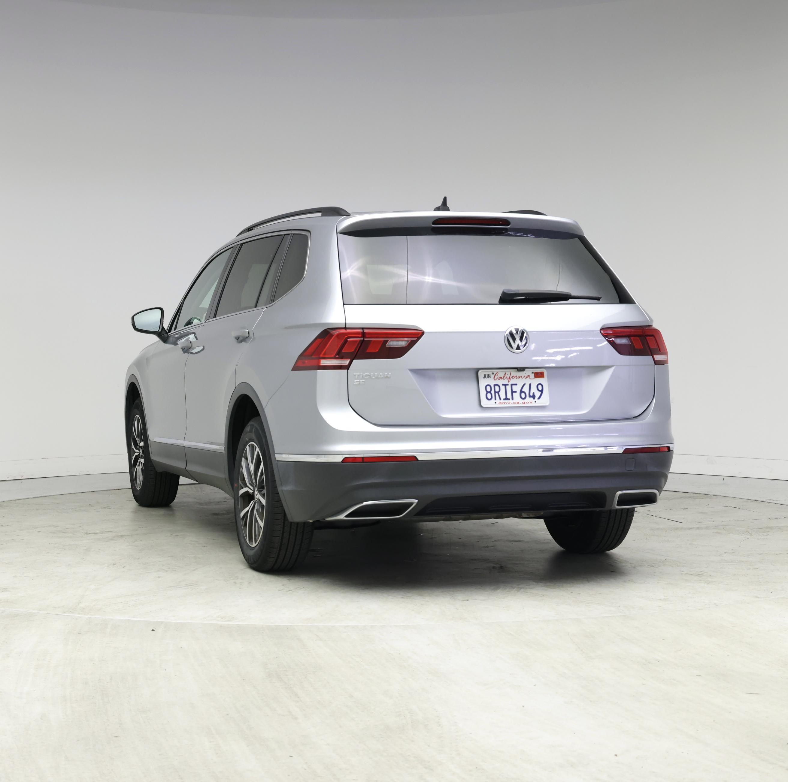 Thumbnail: 2020 Volkswagen Tiguan - 2