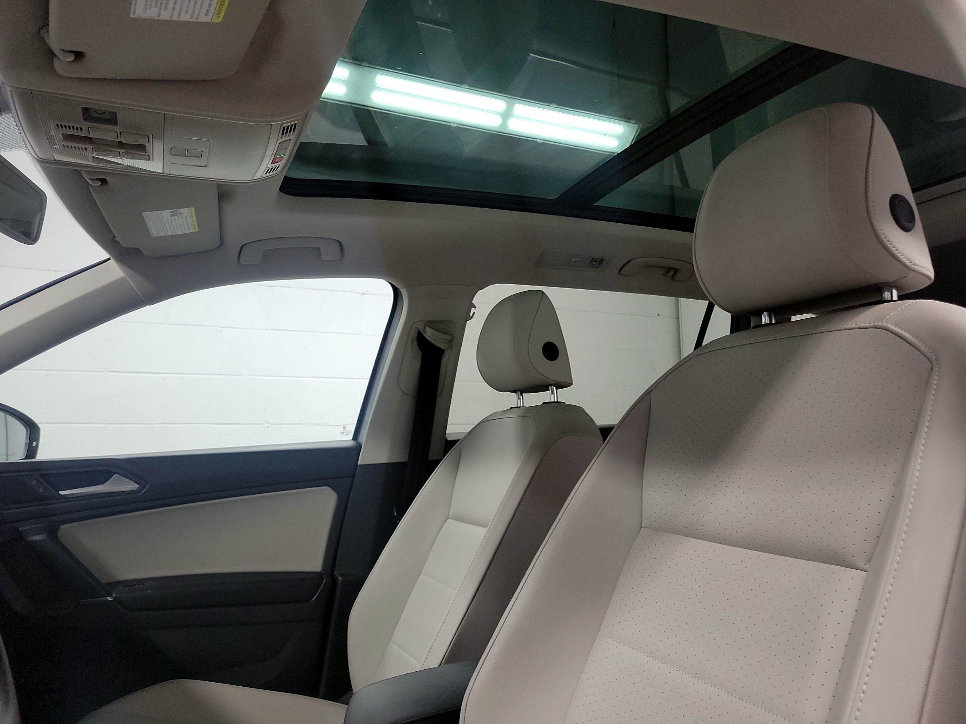 Thumbnail: 2020 Volkswagen Tiguan - 19