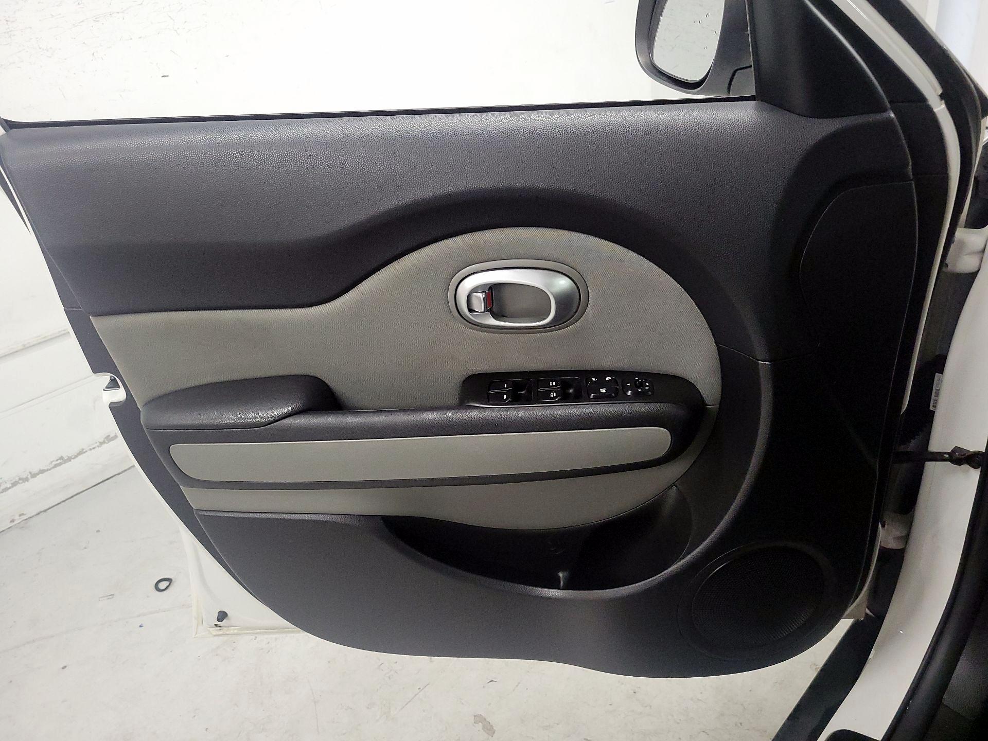 Thumbnail: 2014 Kia Soul - 12
