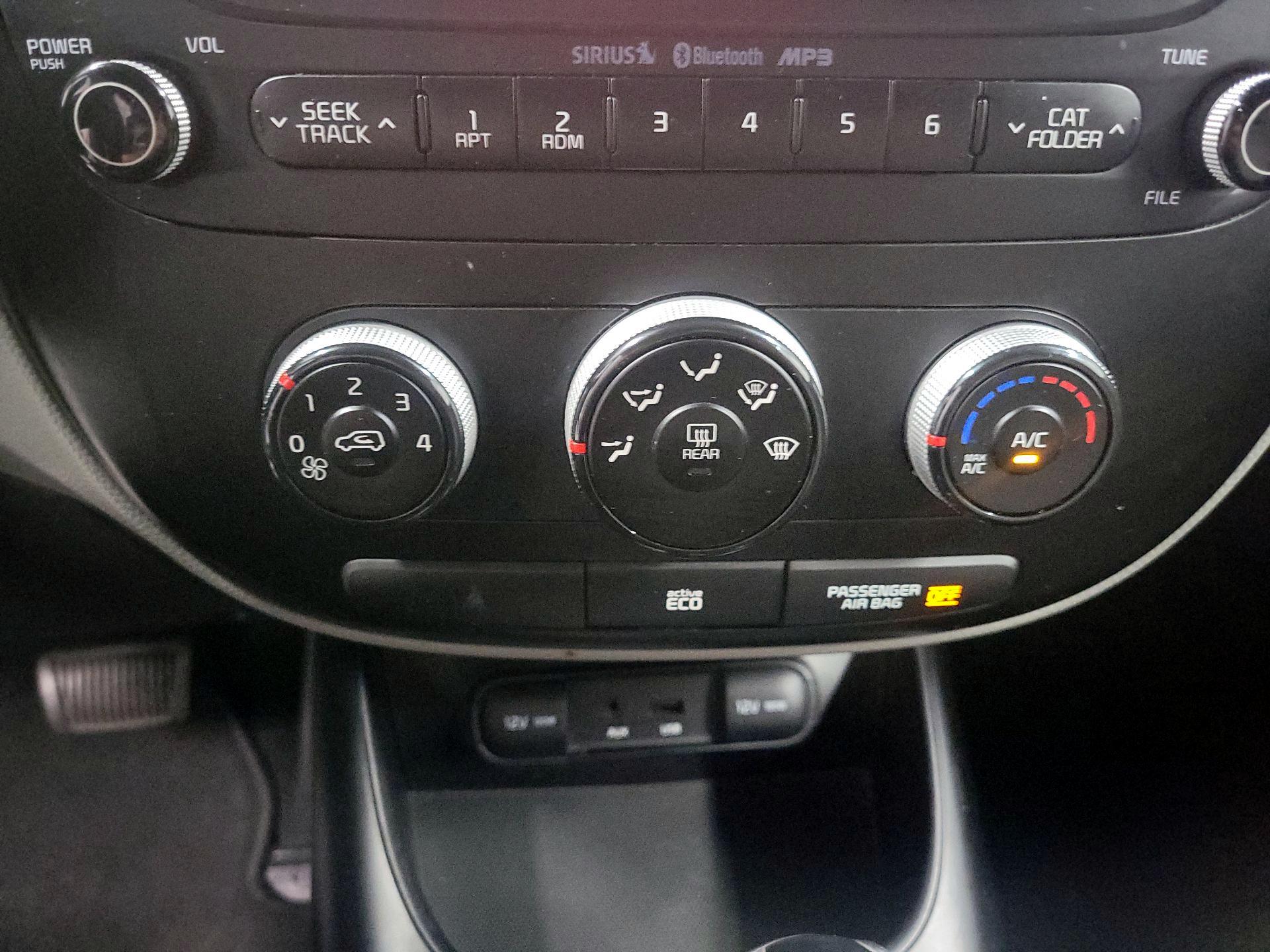 Thumbnail: 2014 Kia Soul - 14