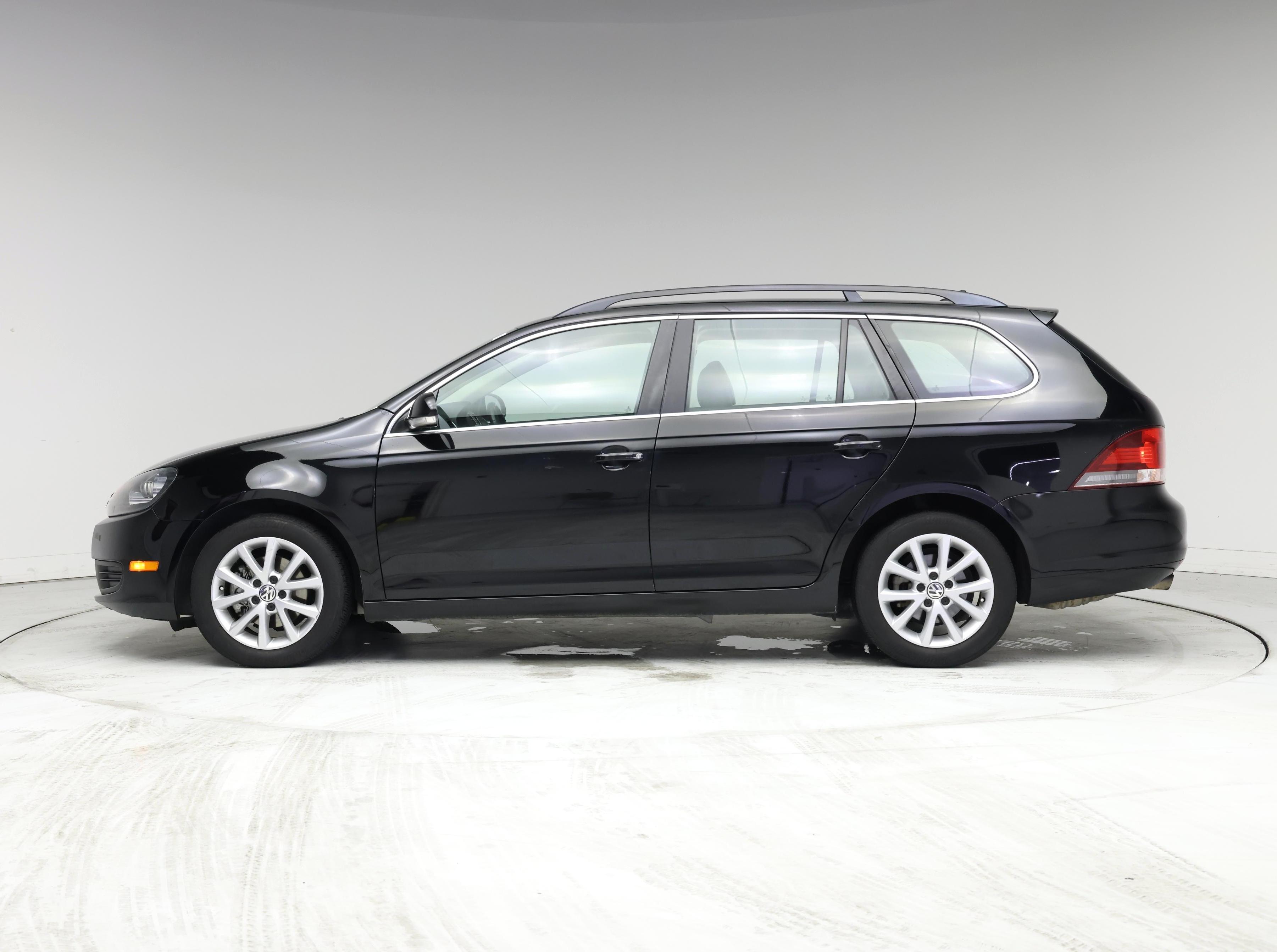 Thumbnail: 2014 Volkswagen Jetta - 3
