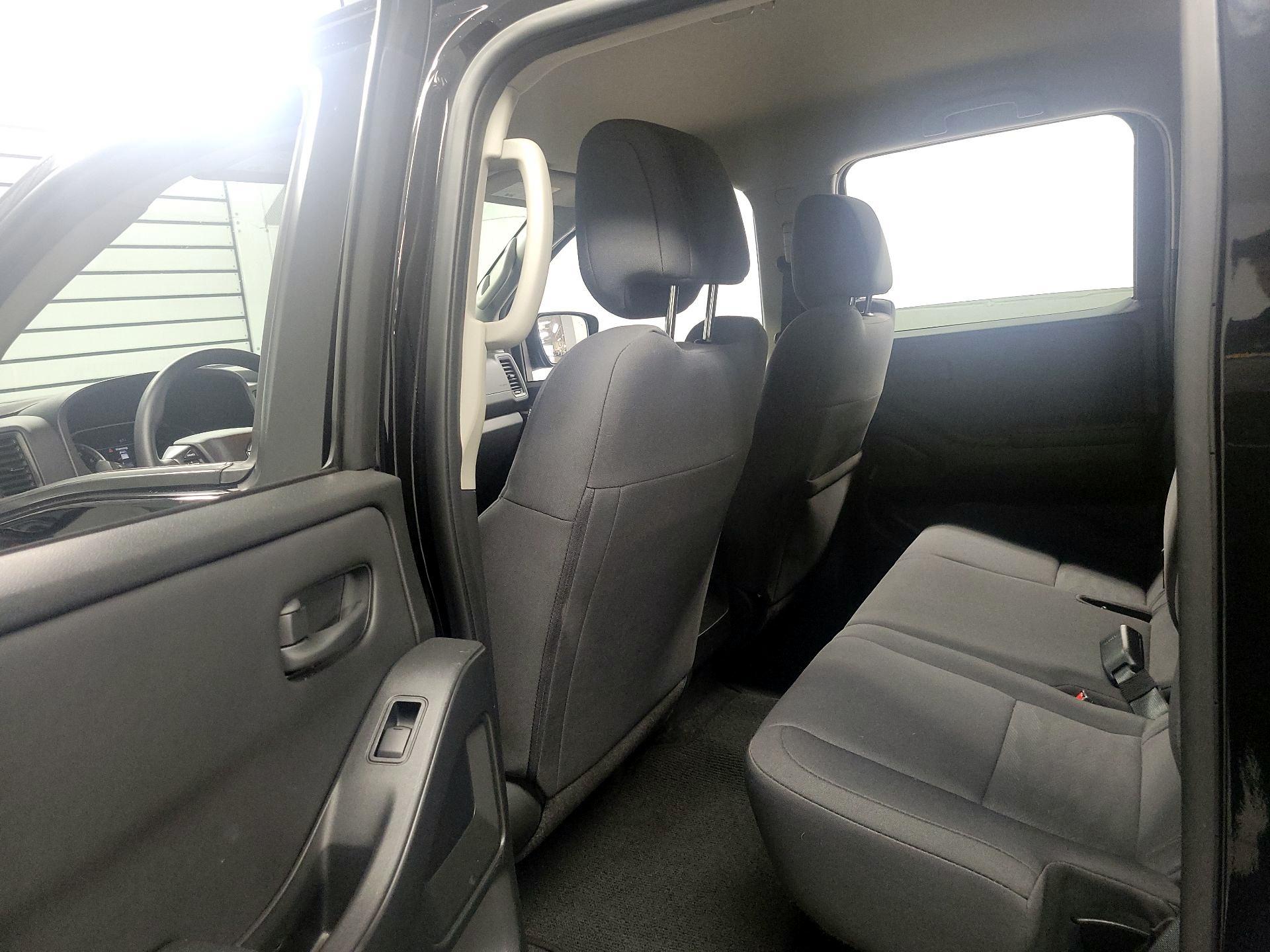 Thumbnail: 2023 Nissan Frontier - 19