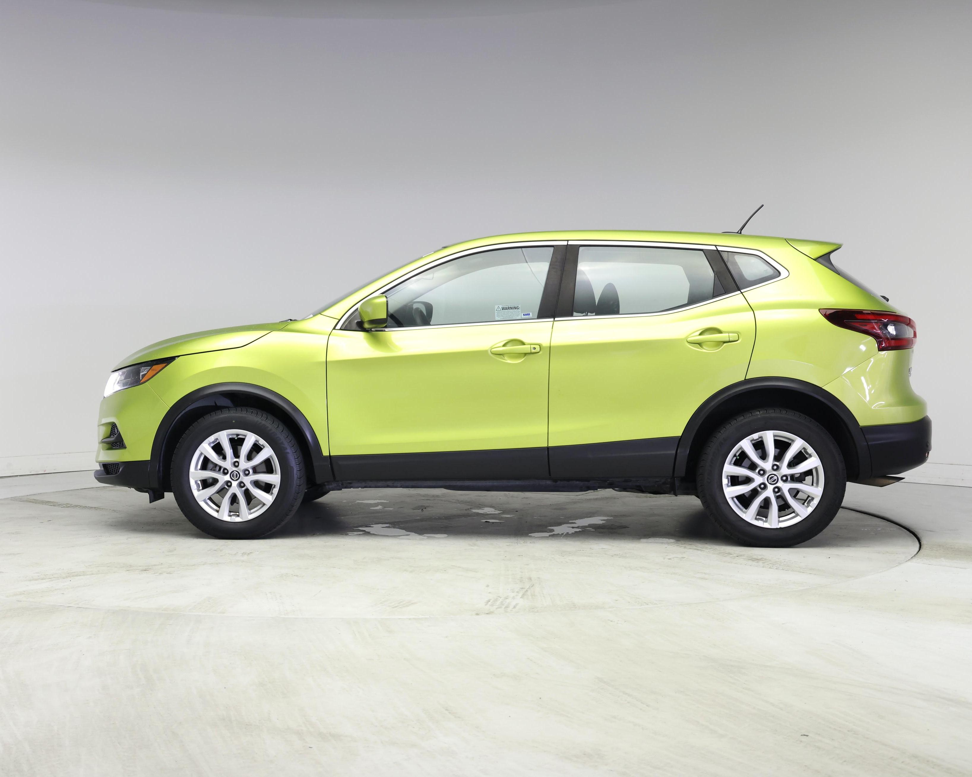 Thumbnail: 2020 Nissan Rogue Sport - 3