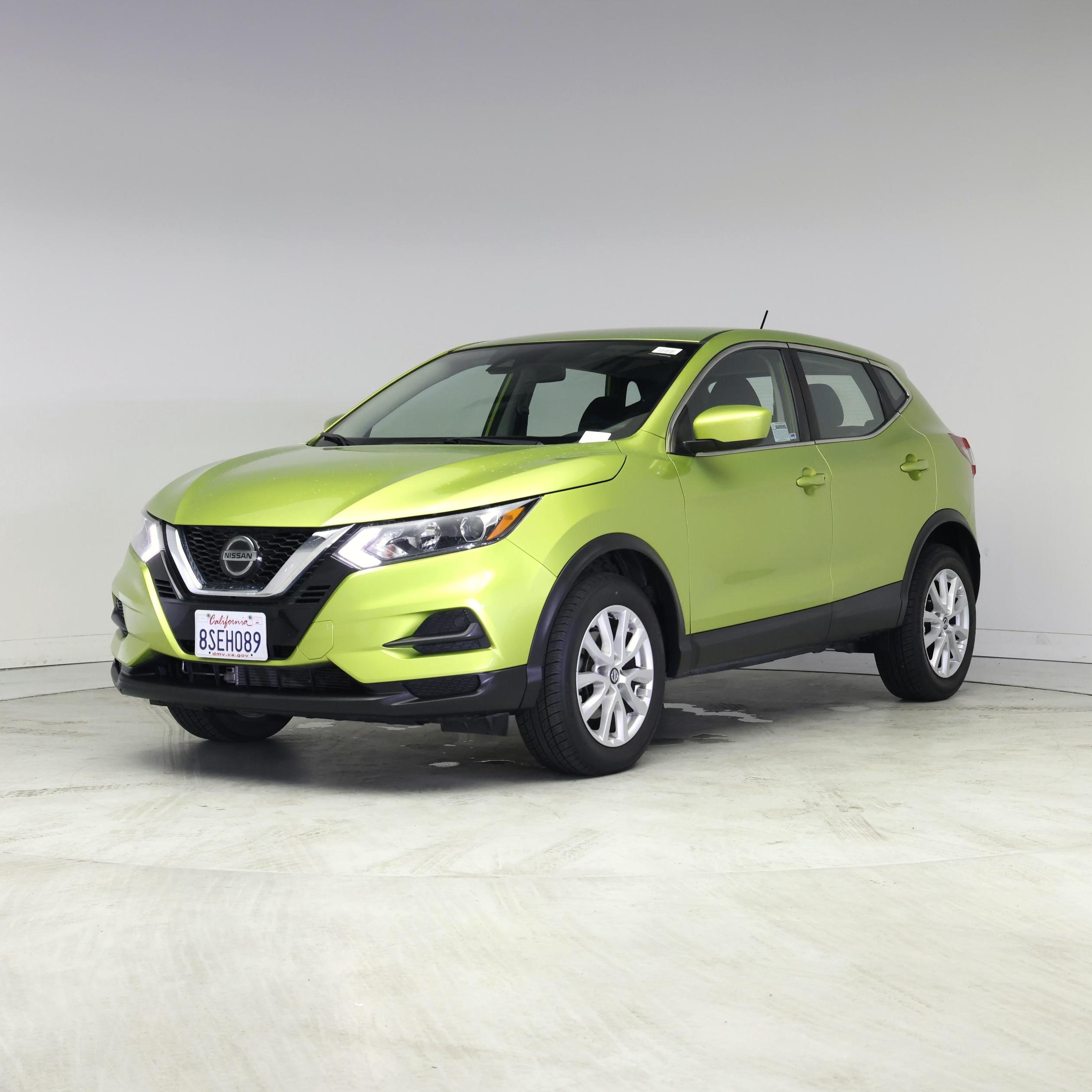Thumbnail: 2020 Nissan Rogue Sport - 4