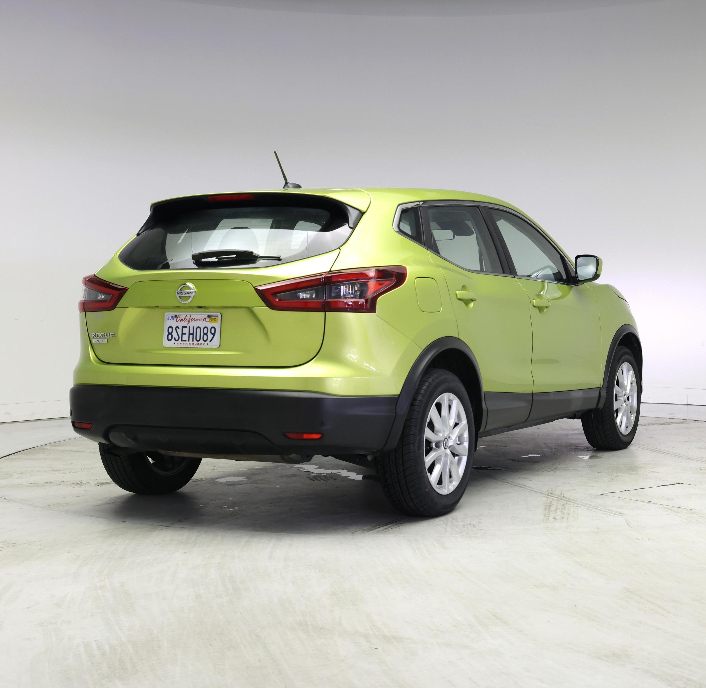 Thumbnail: 2020 Nissan Rogue Sport - 8