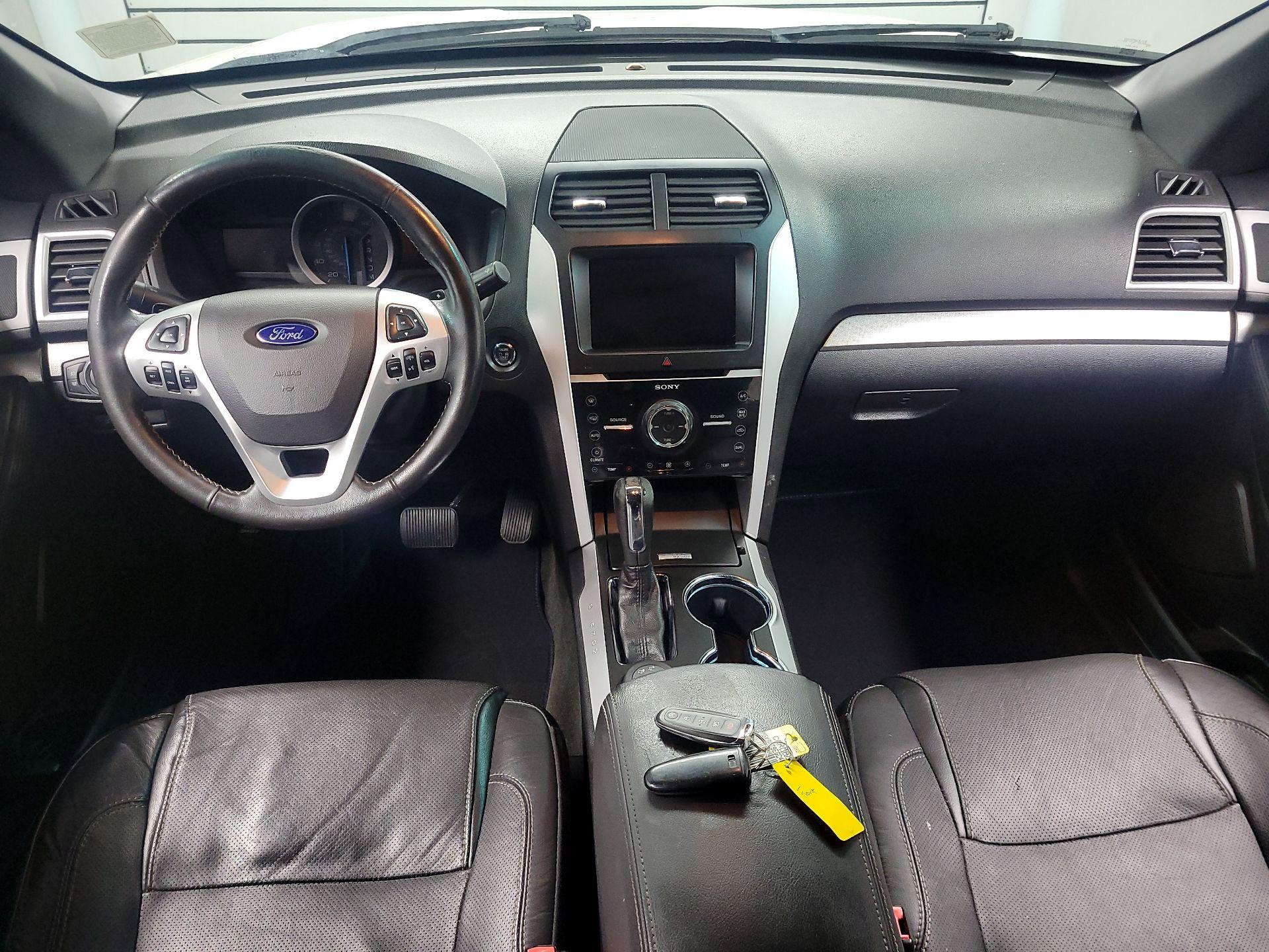 Thumbnail: 2014 Ford Explorer - 9