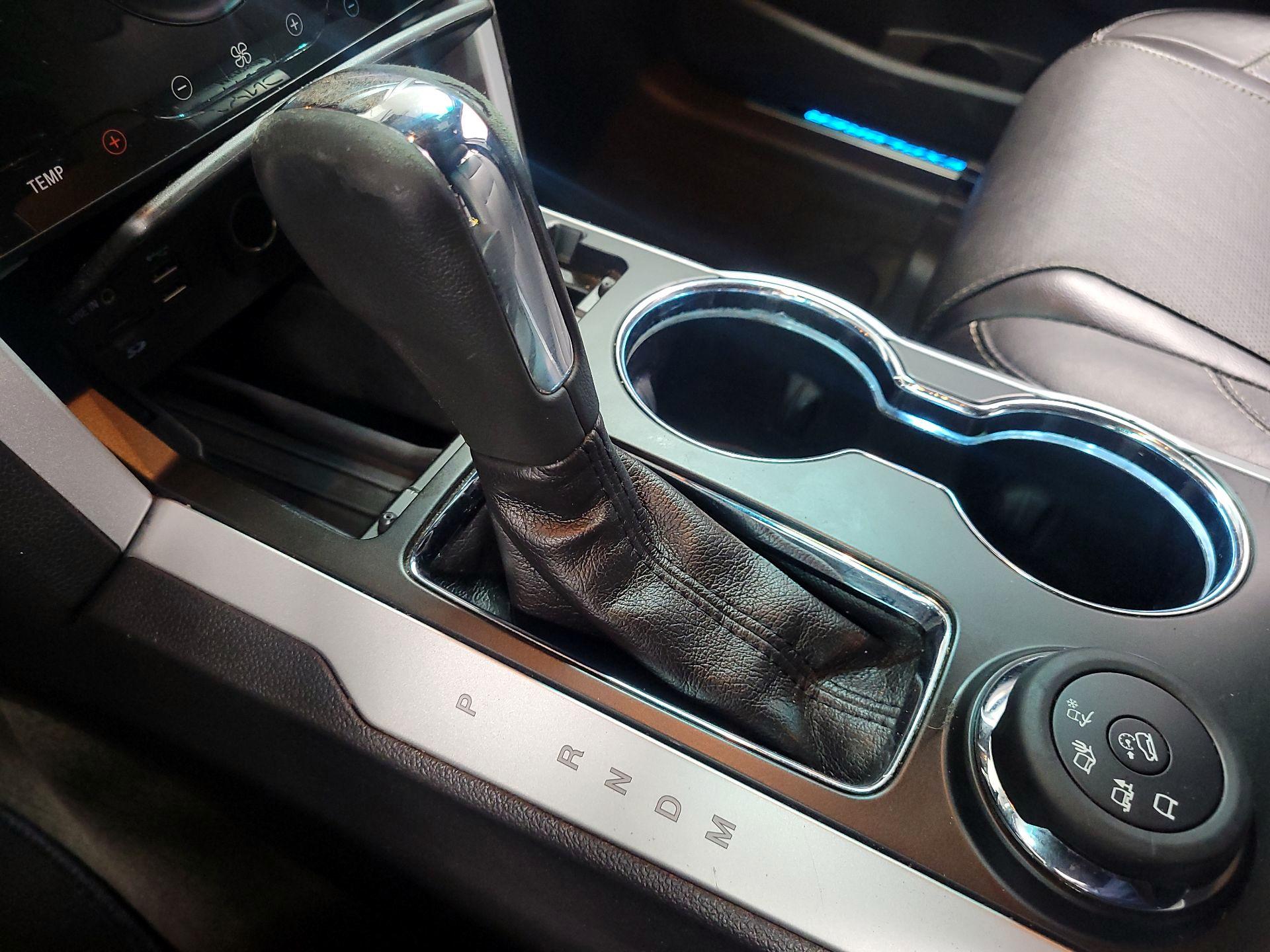 Thumbnail: 2014 Ford Explorer - 17