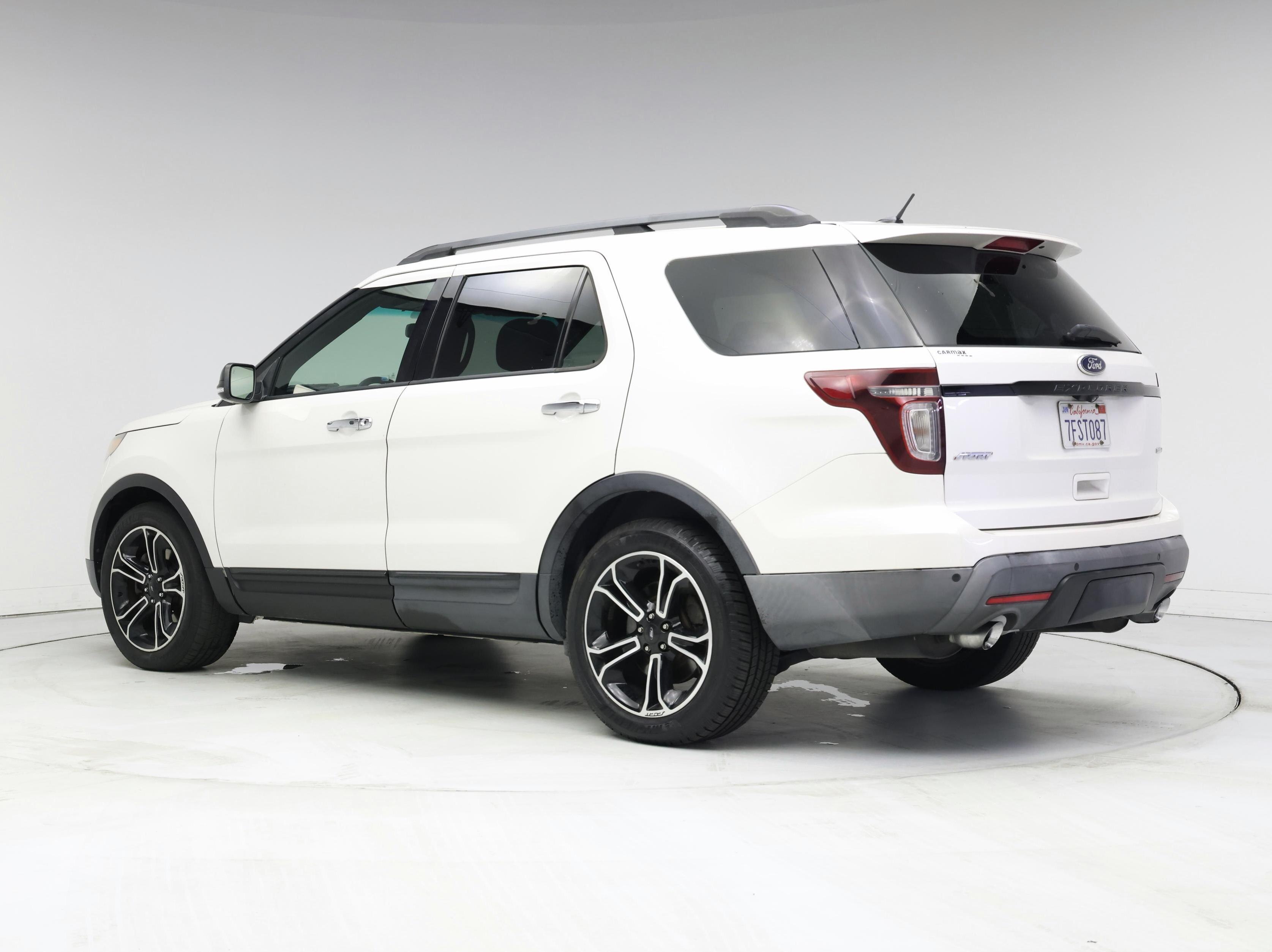 Thumbnail: 2014 Ford Explorer - 2