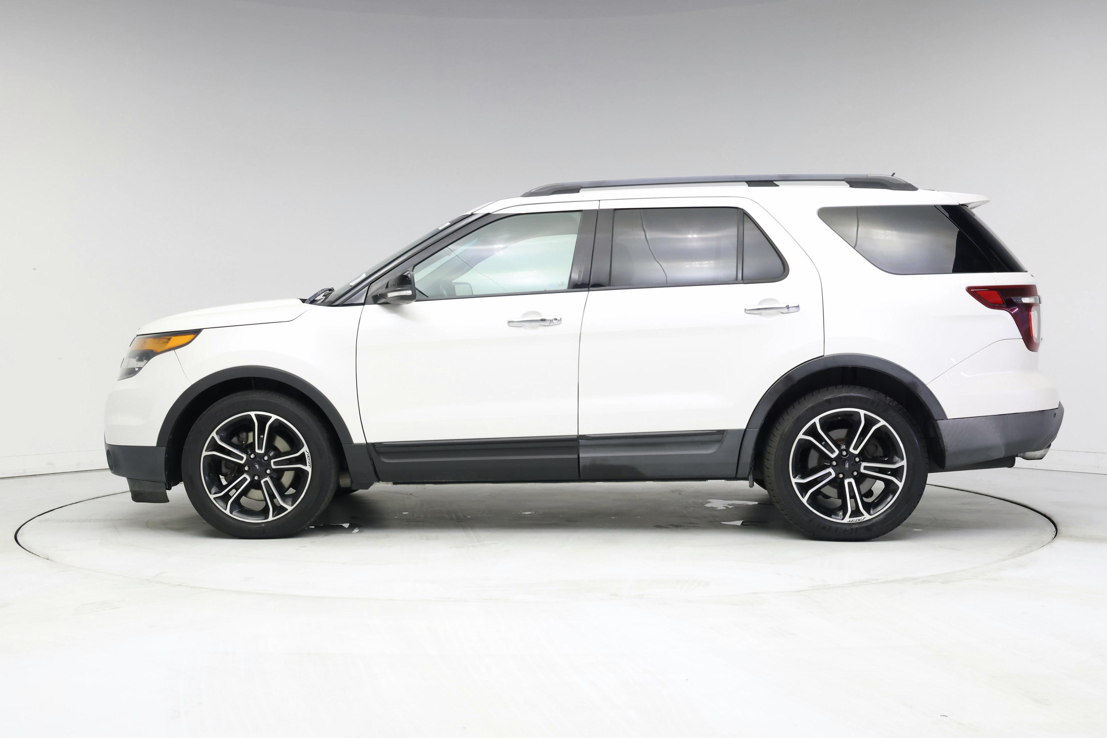 Thumbnail: 2014 Ford Explorer - 3