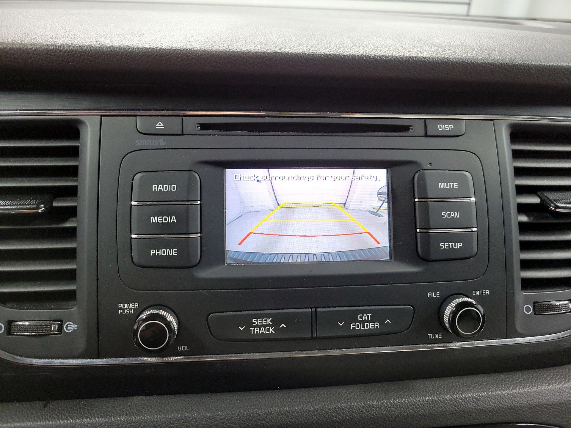 Thumbnail: 2016 Kia Sedona - 14