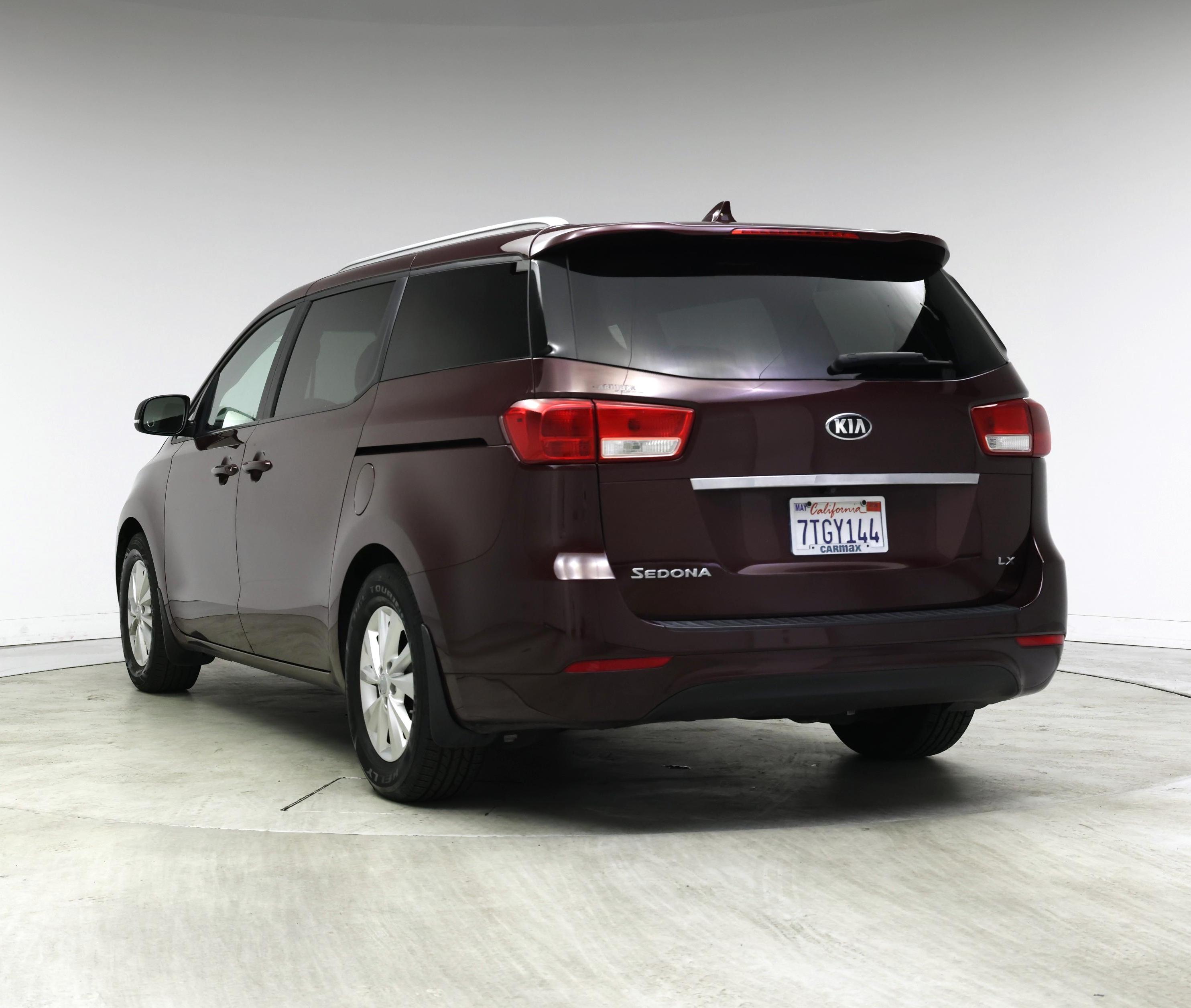 Thumbnail: 2016 Kia Sedona - 2