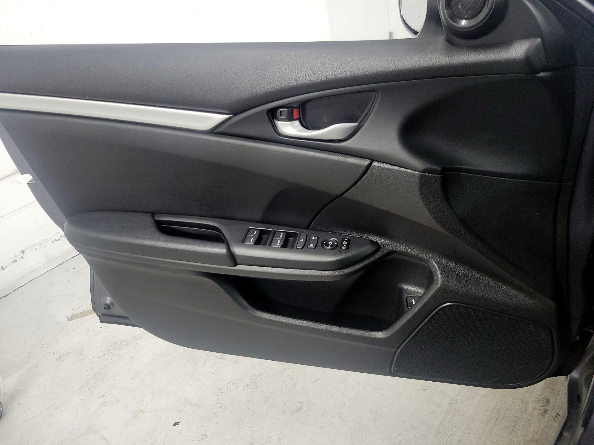 Thumbnail: 2019 Honda Civic - 12