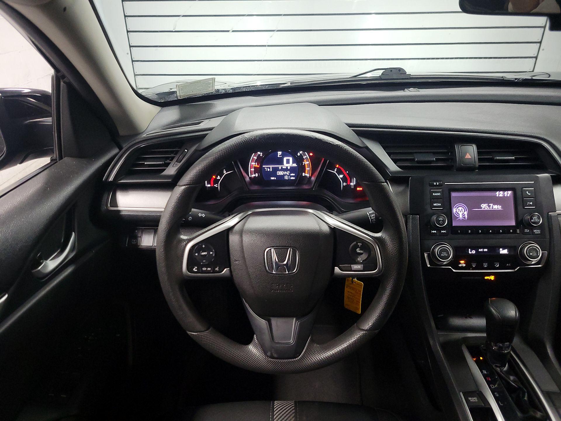 Thumbnail: 2017 Honda Civic - 10