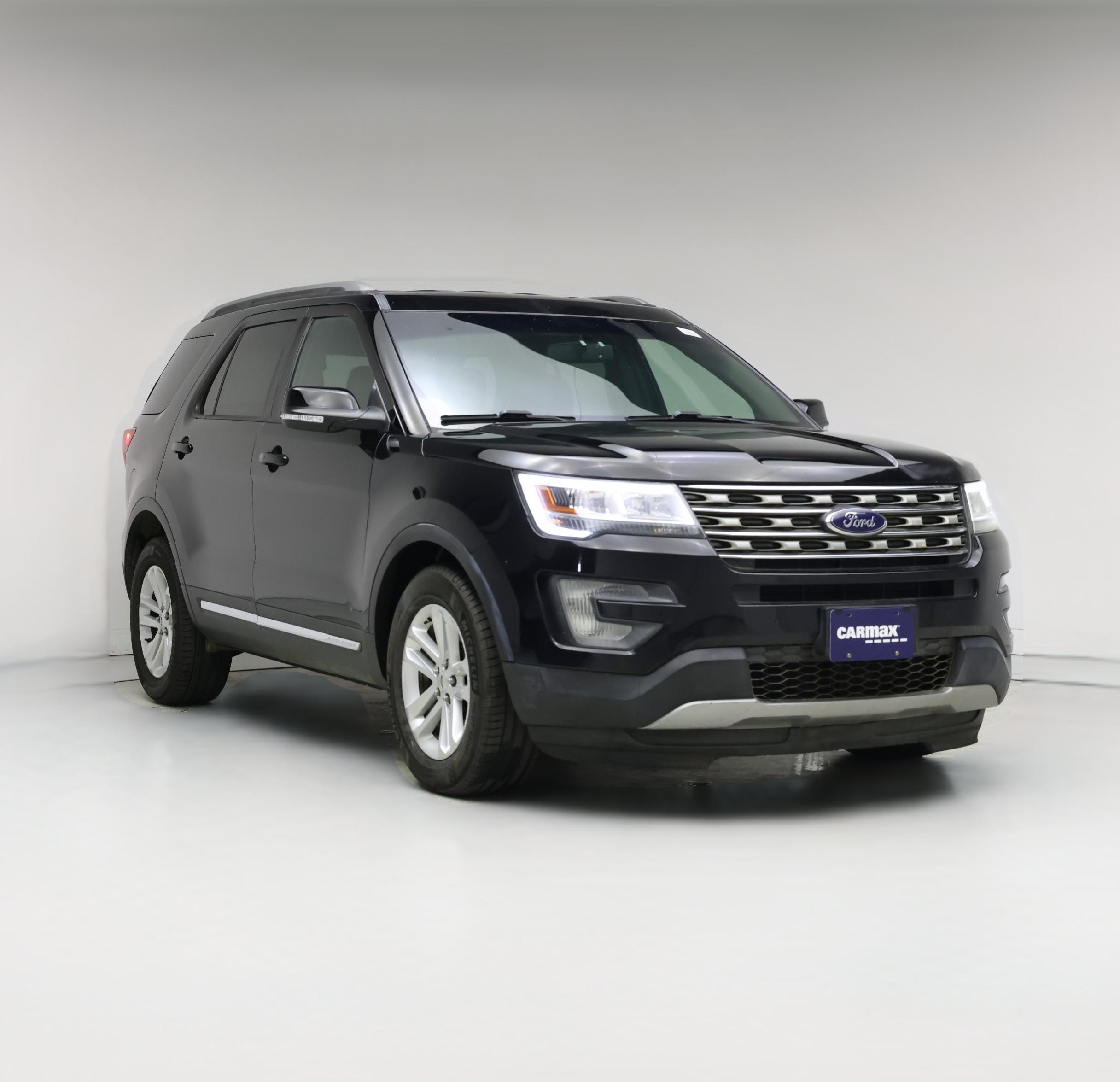 Thumbnail: 2016 Ford Explorer - 1