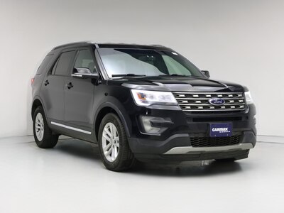 Black 2016 Ford Explorer XLT