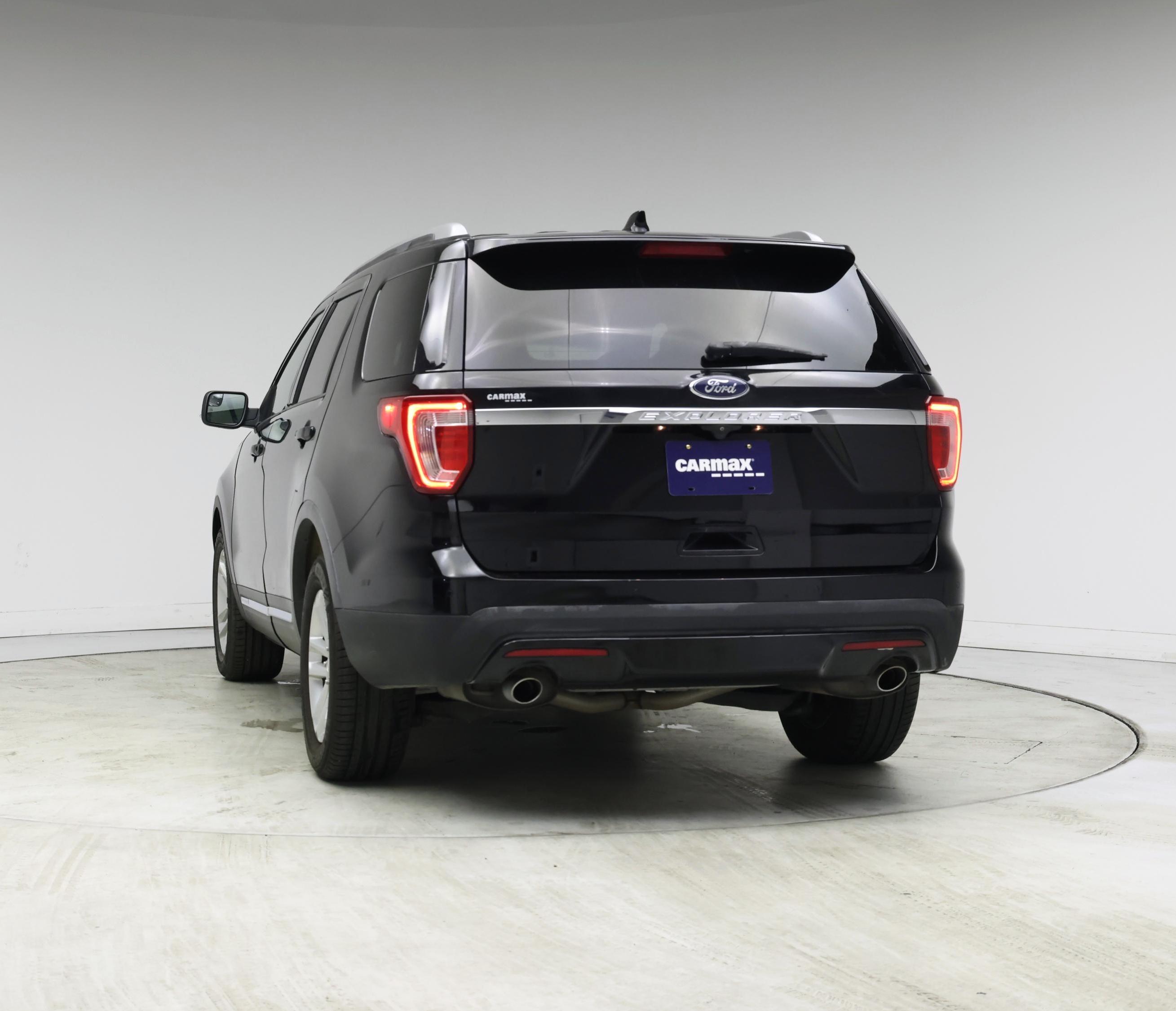 Thumbnail: 2016 Ford Explorer - 6