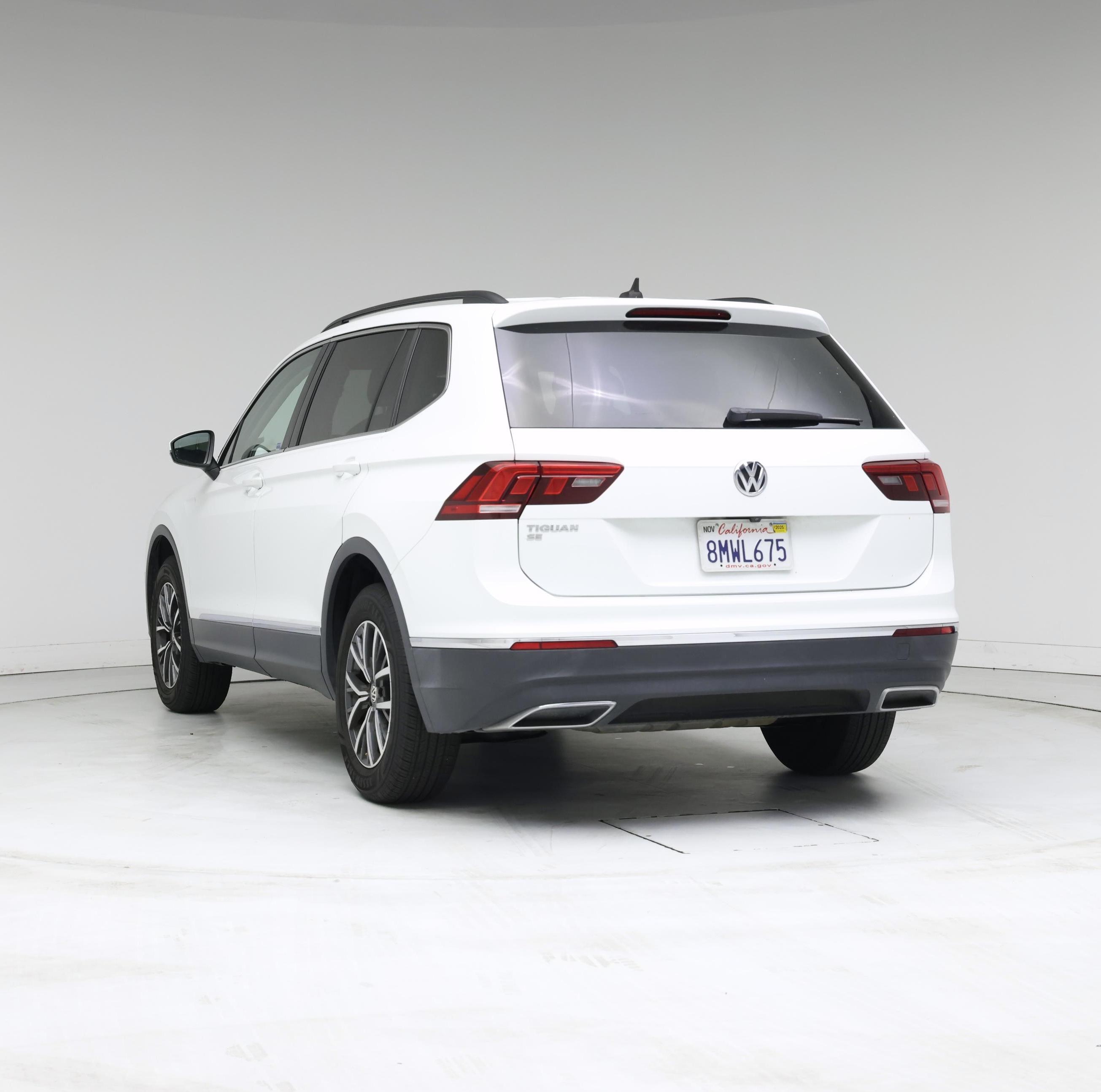 Thumbnail: 2020 Volkswagen Tiguan - 2