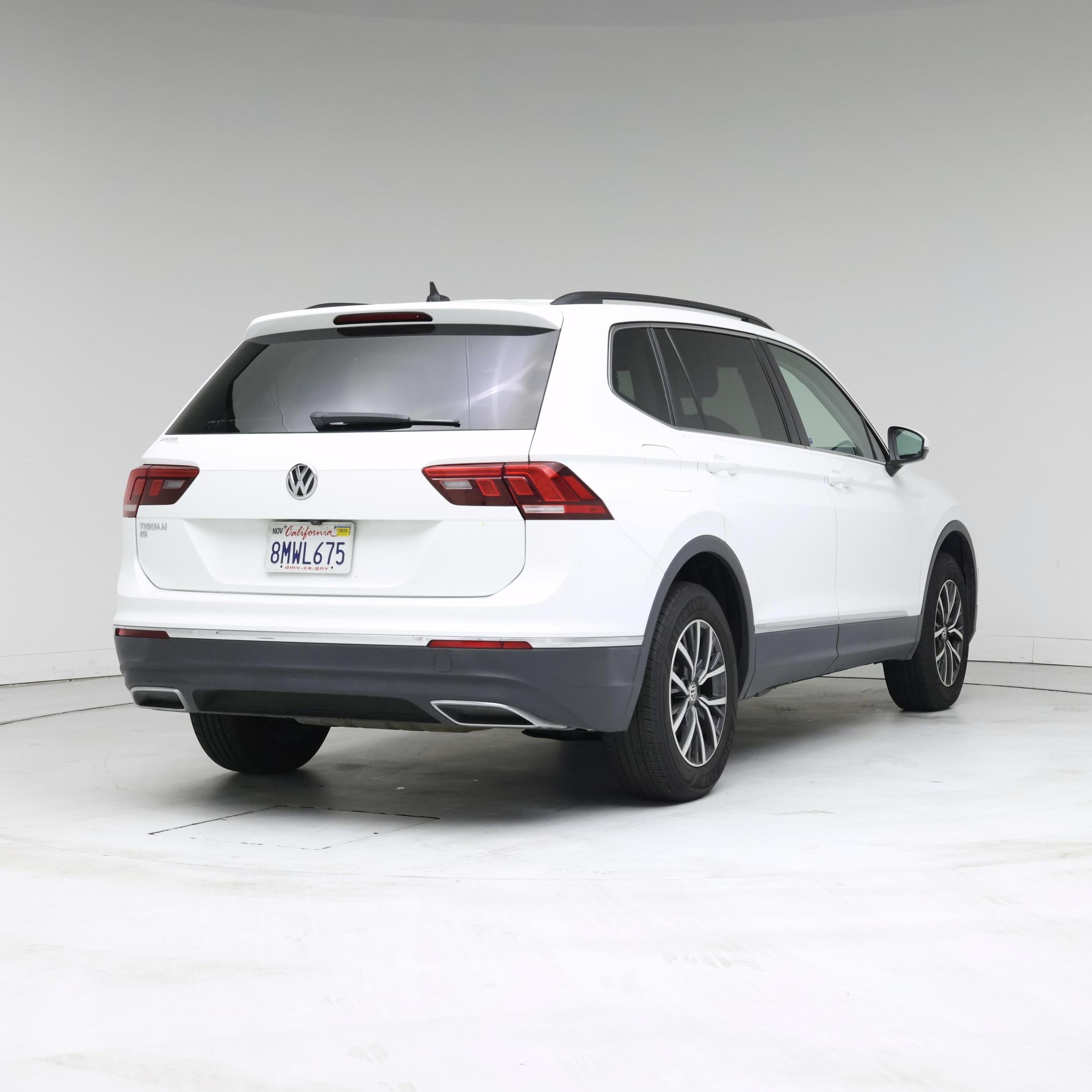 Thumbnail: 2020 Volkswagen Tiguan - 8