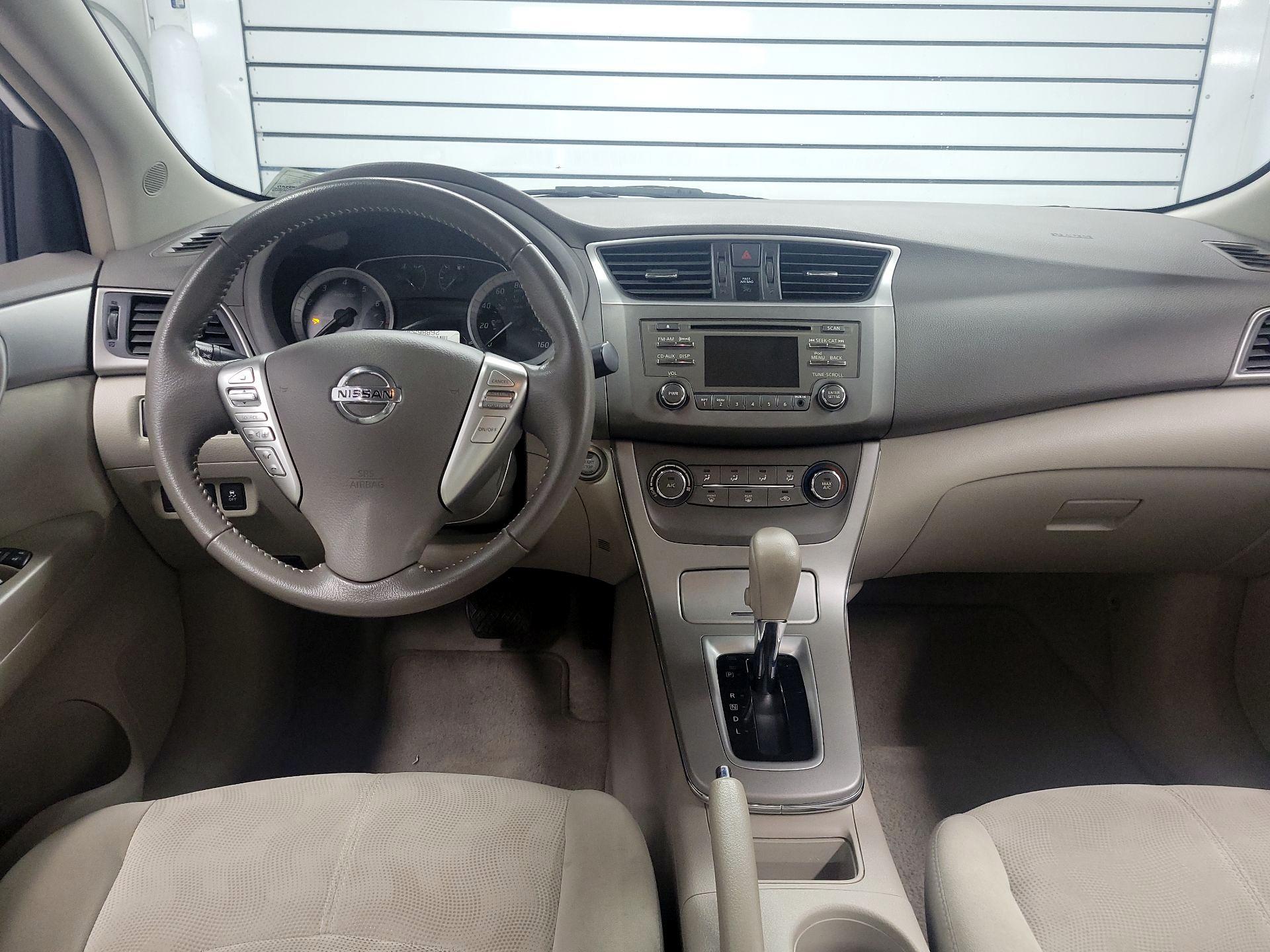 Thumbnail: 2013 Nissan Sentra - 9