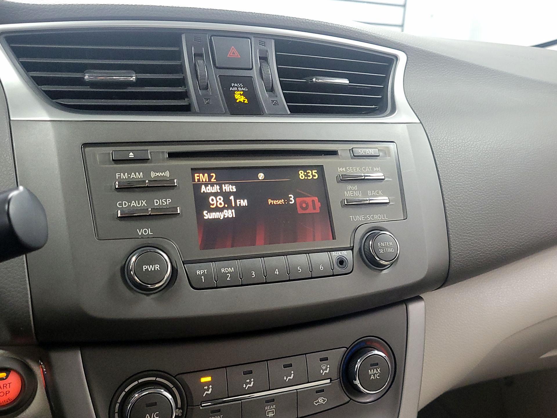 Thumbnail: 2013 Nissan Sentra - 14