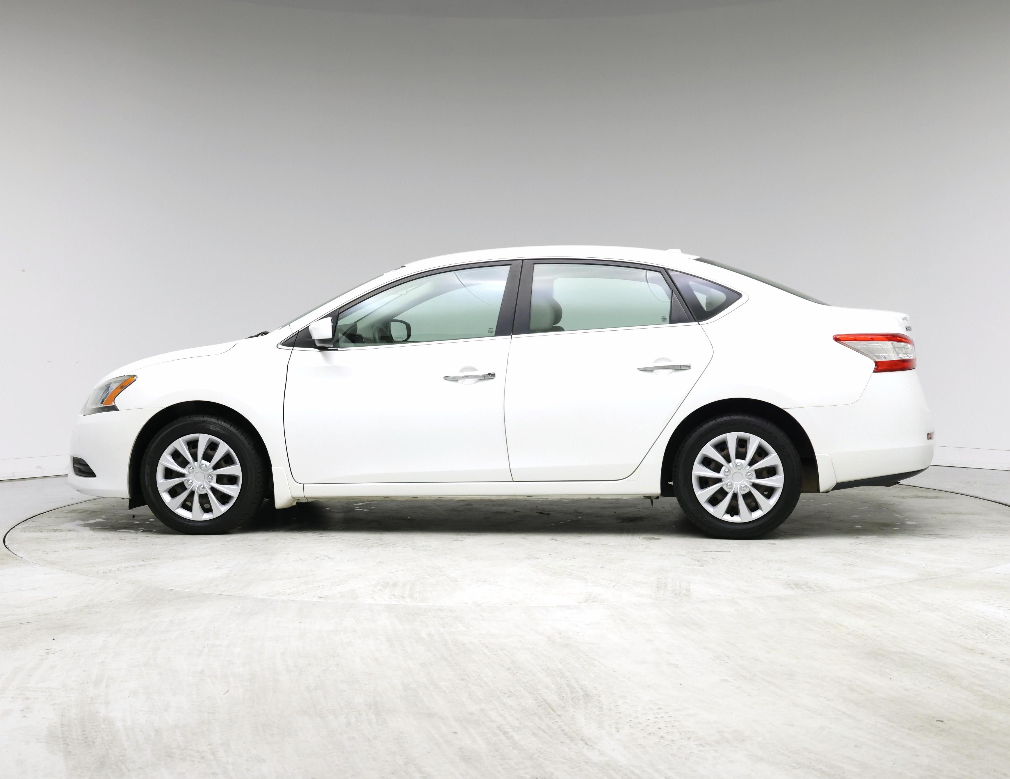Thumbnail: 2013 Nissan Sentra - 3