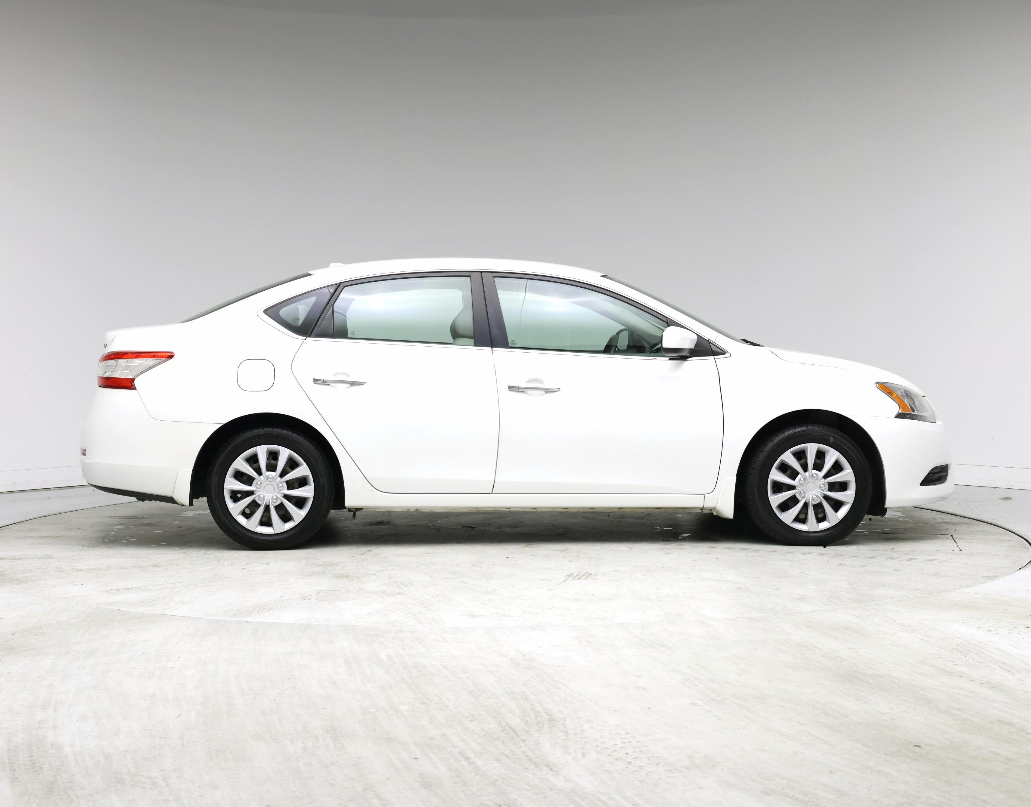 Thumbnail: 2013 Nissan Sentra - 7