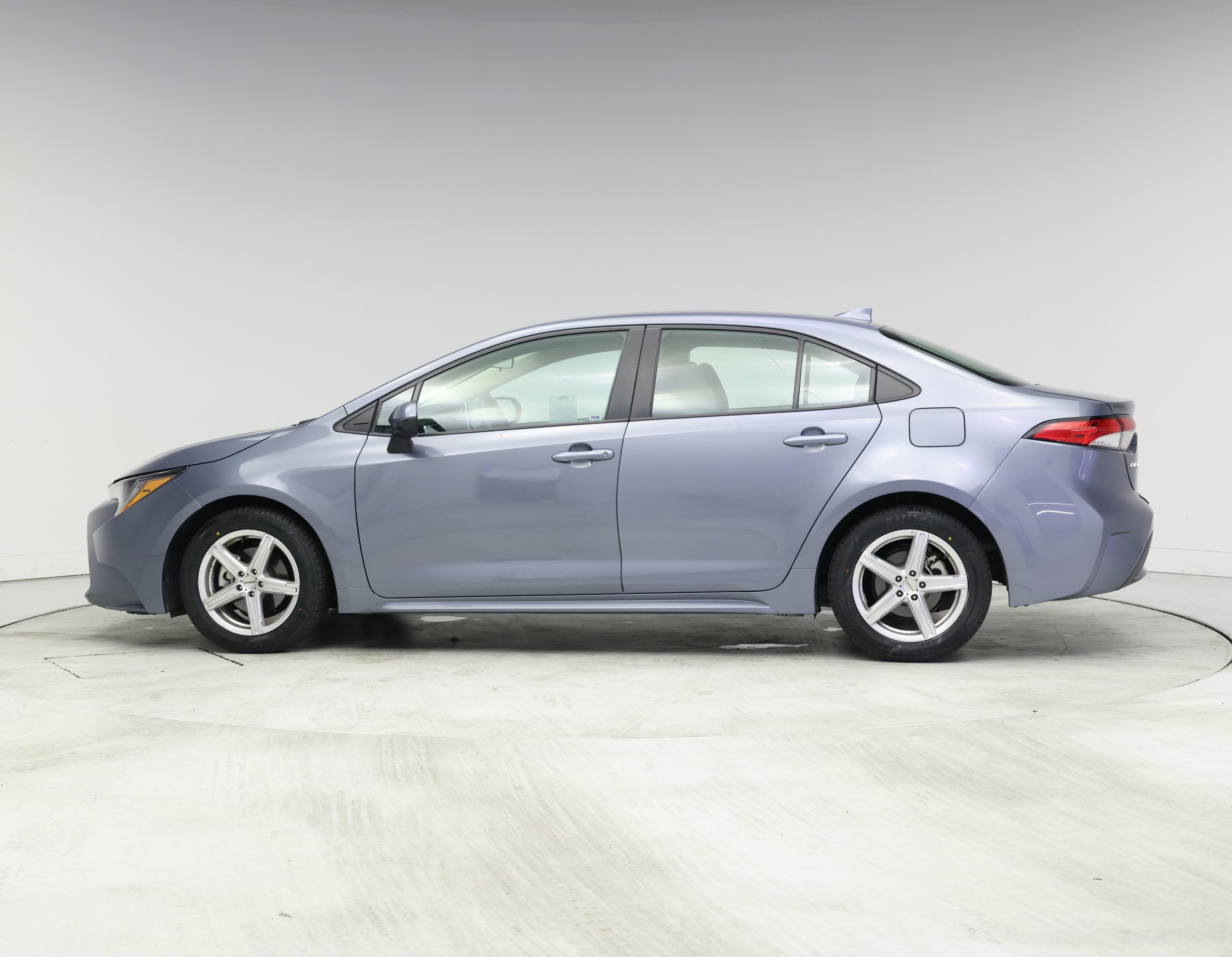 Thumbnail: 2021 Toyota Corolla - 3