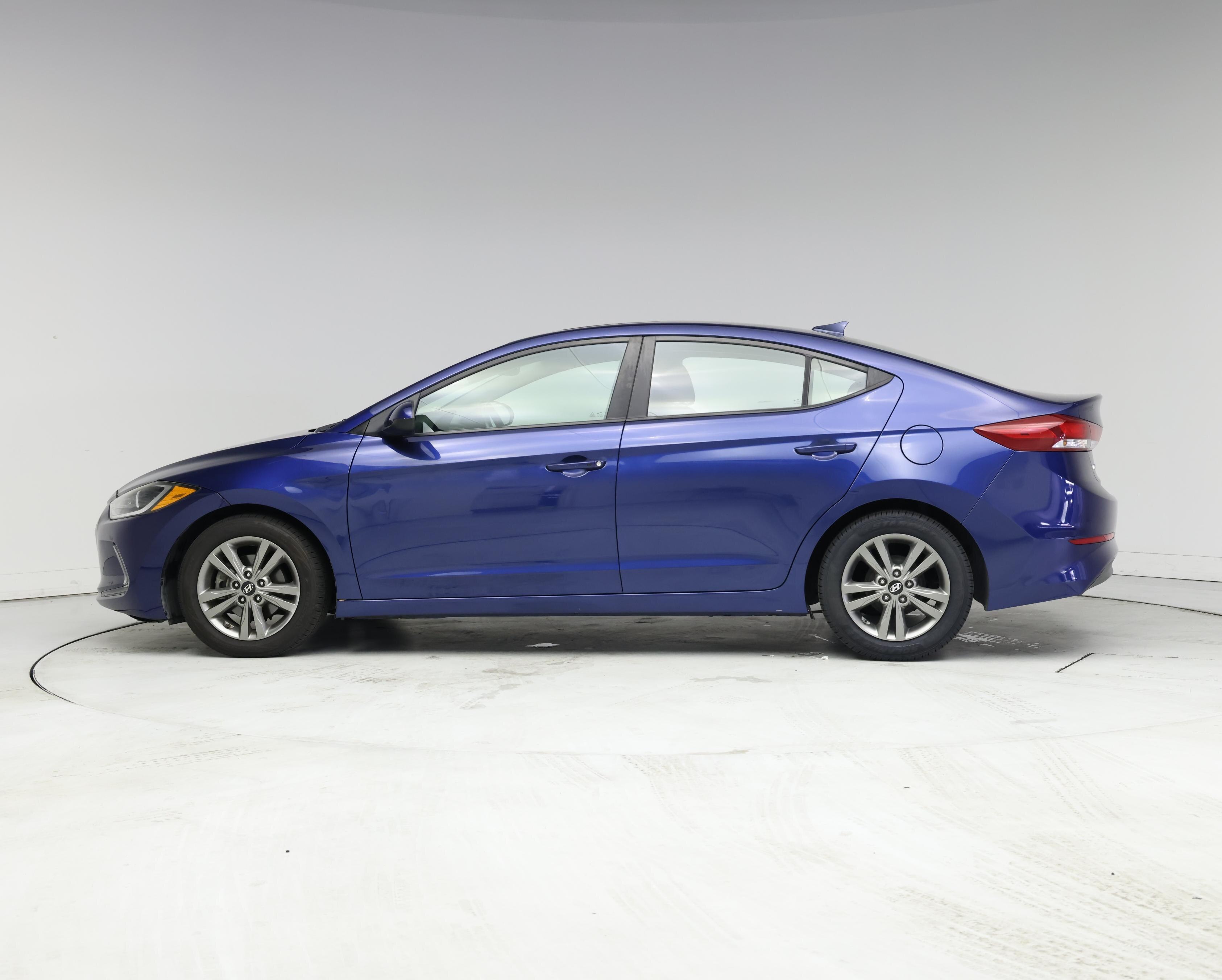 Thumbnail: 2017 Hyundai Elantra - 3