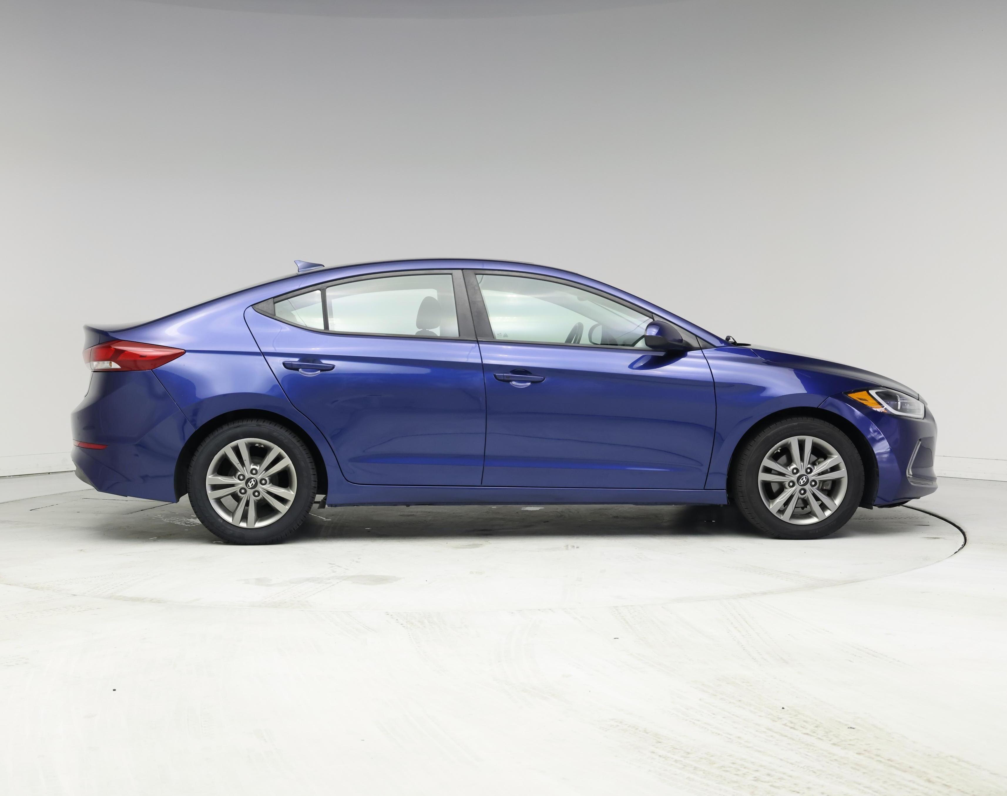Thumbnail: 2017 Hyundai Elantra - 7
