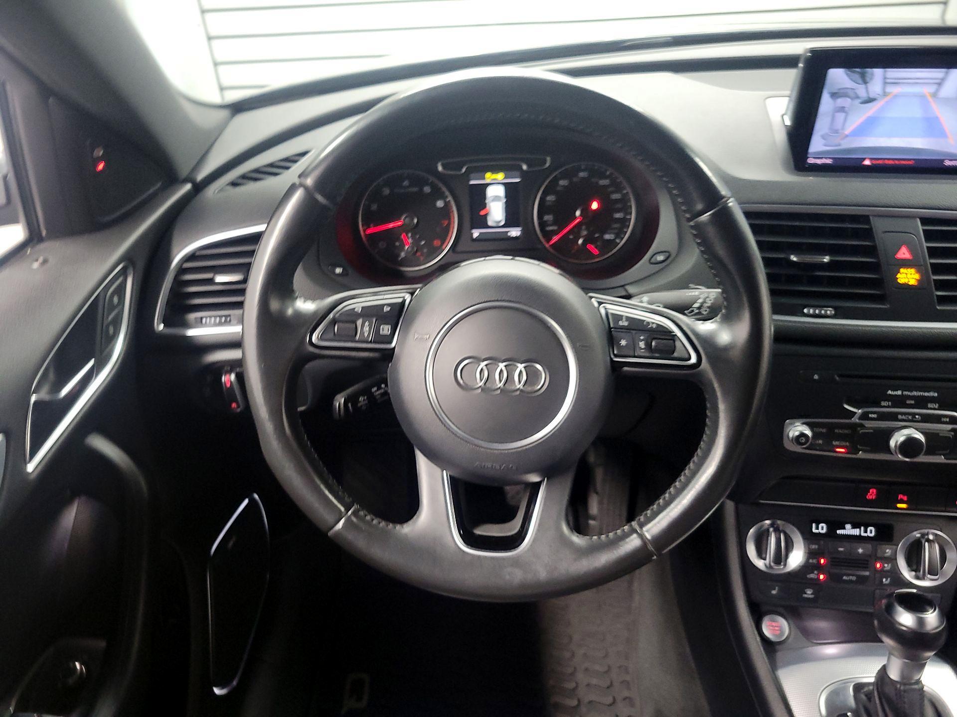 Thumbnail: 2015 Audi Q3 - 10