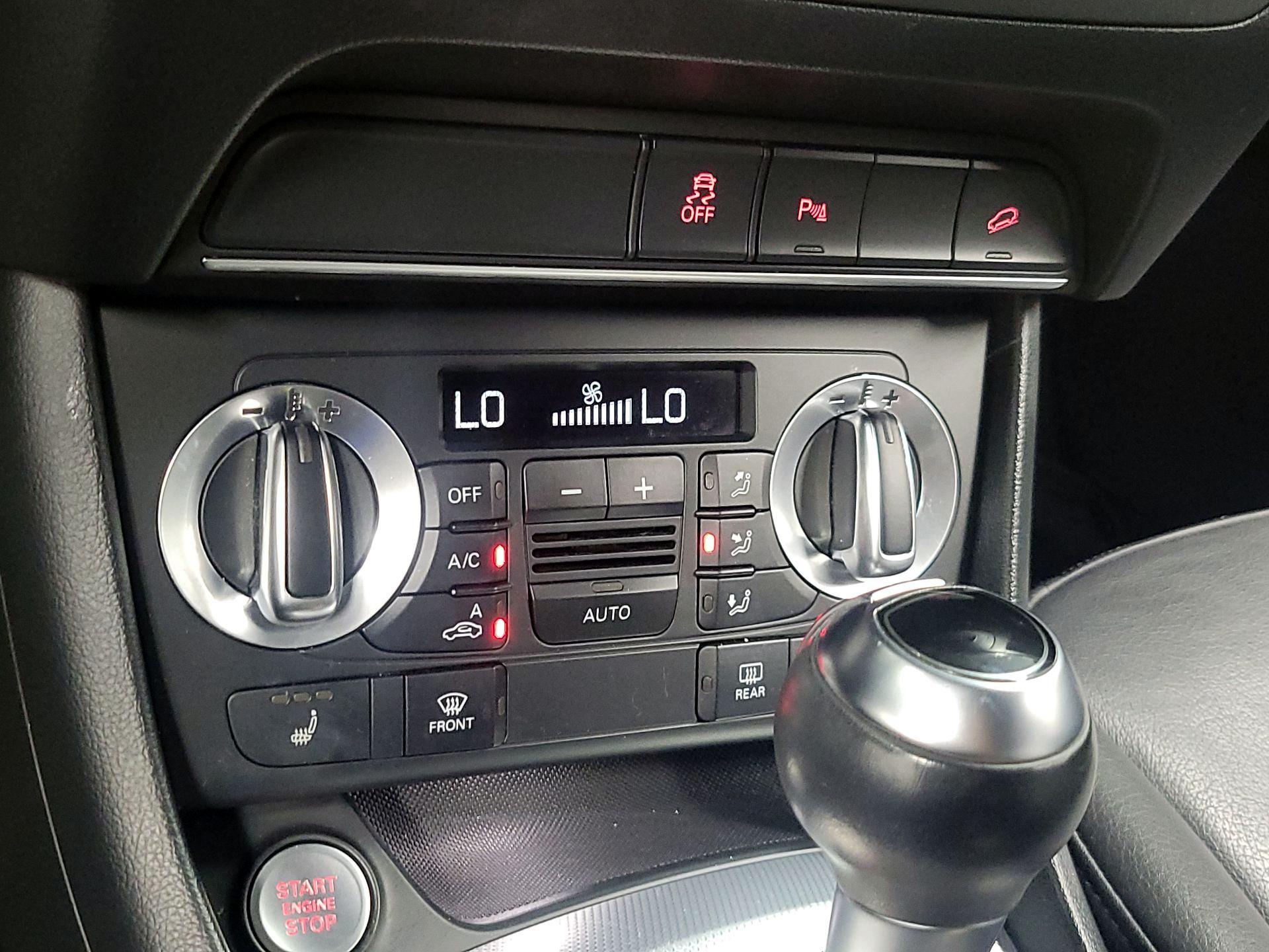 Thumbnail: 2015 Audi Q3 - 16