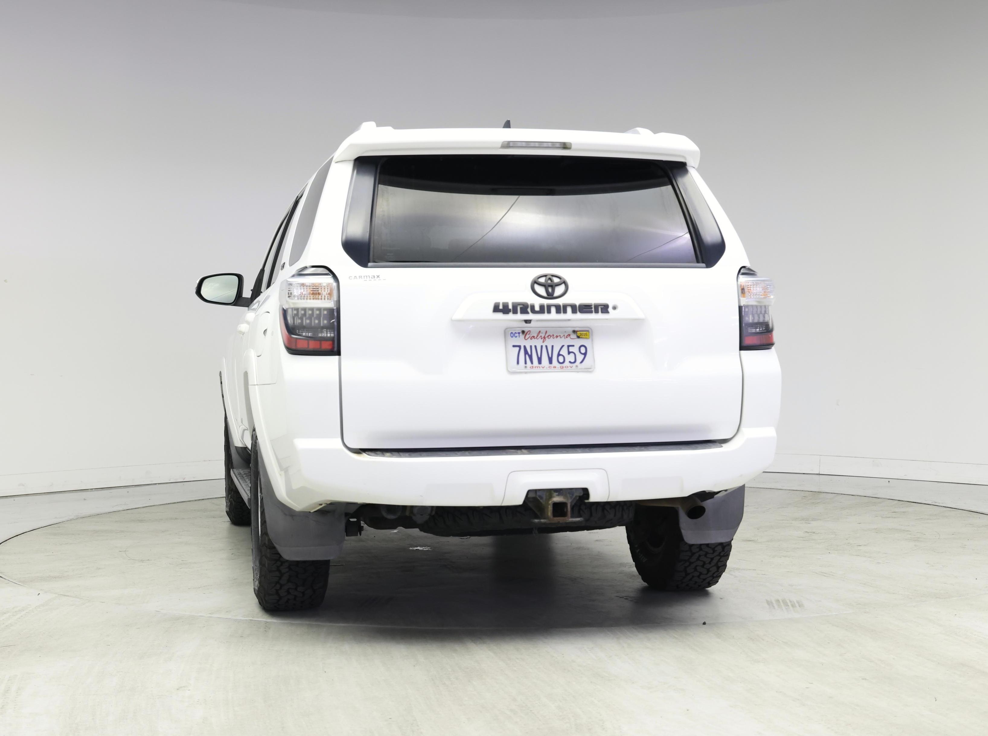 Thumbnail: 2016 Toyota 4Runner - 6