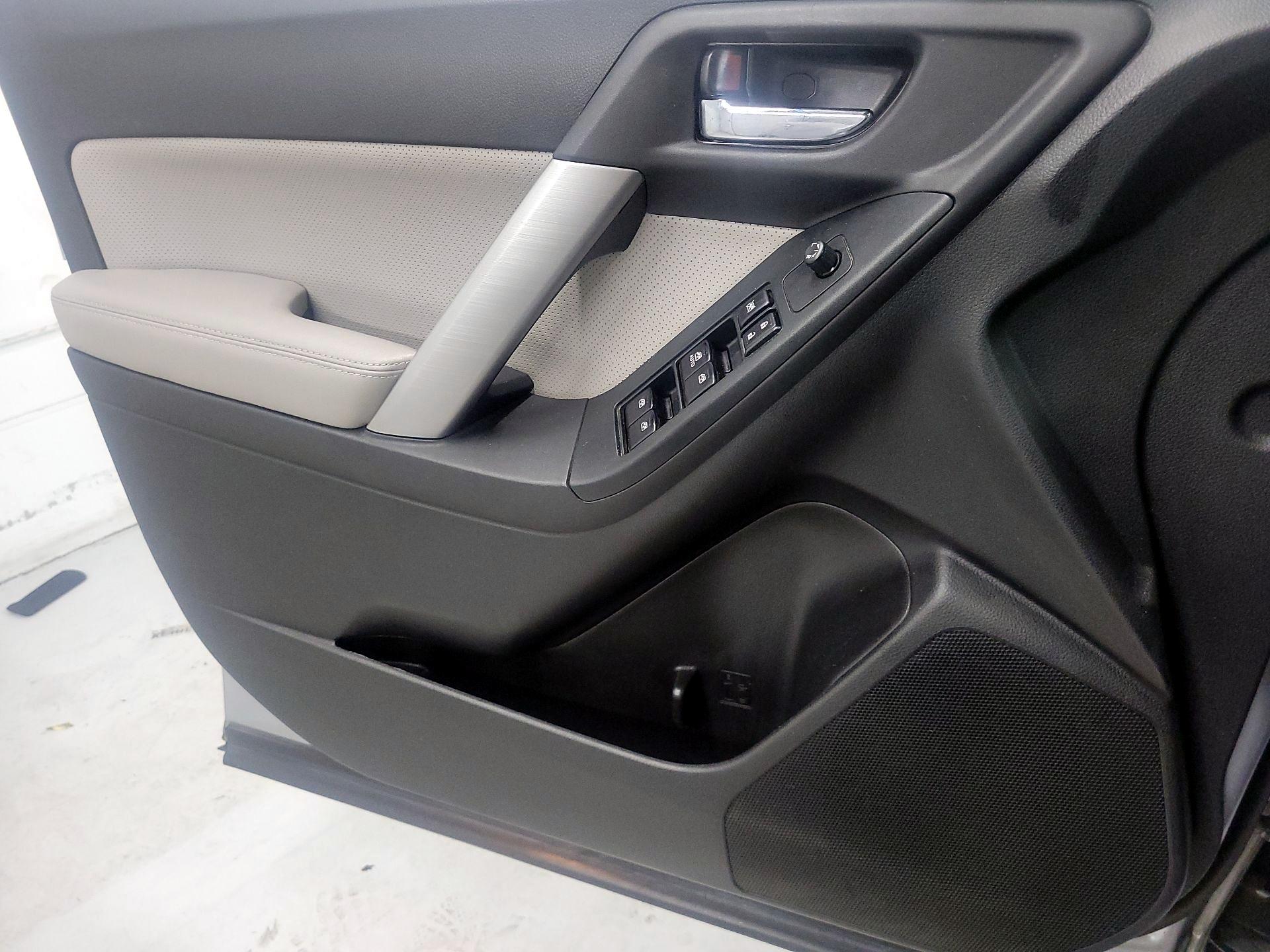 Thumbnail: 2015 Subaru Forester - 12