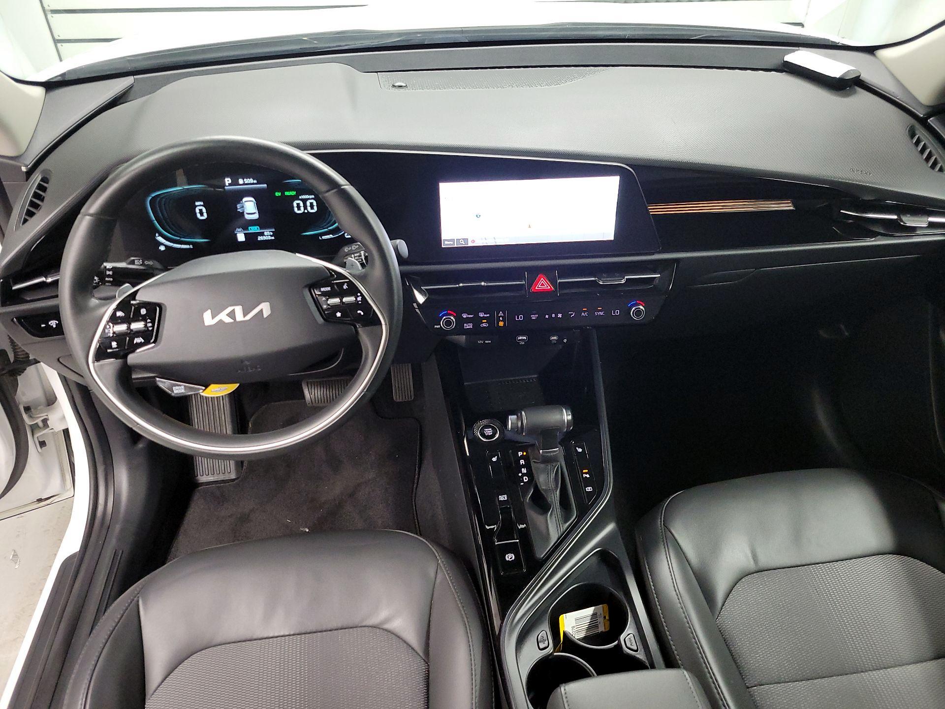Thumbnail: 2023 Kia Niro - 9