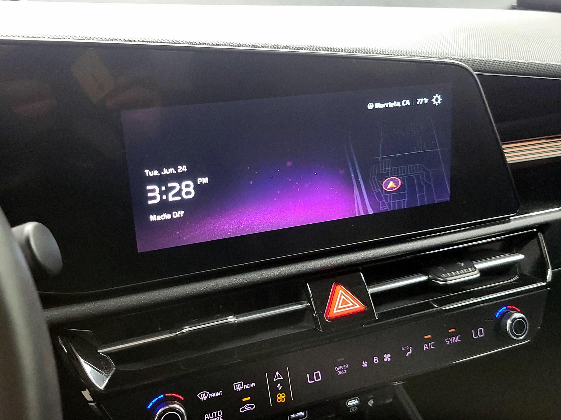 Thumbnail: 2023 Kia Niro - 15